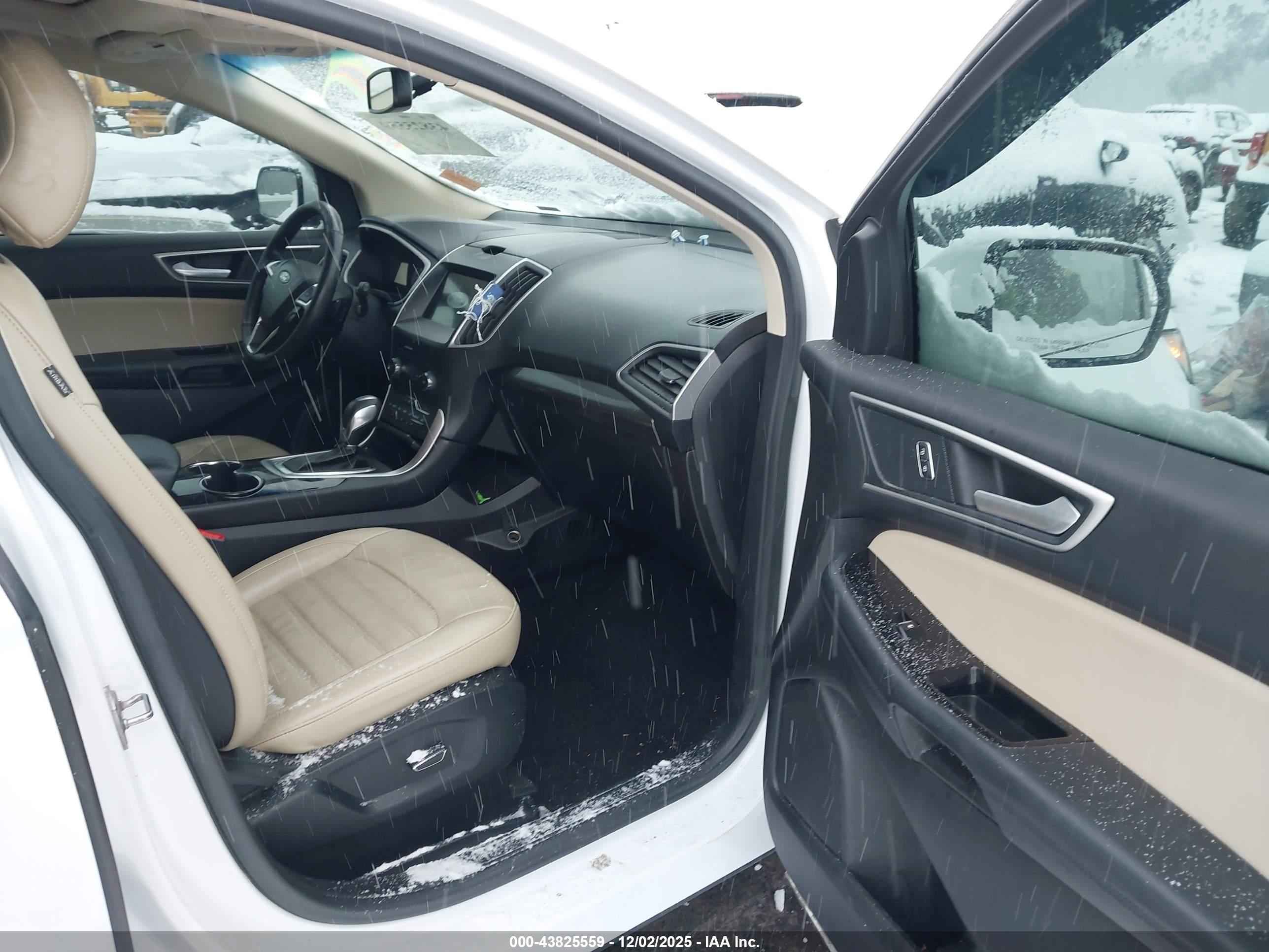 FORD EDGE image 5
