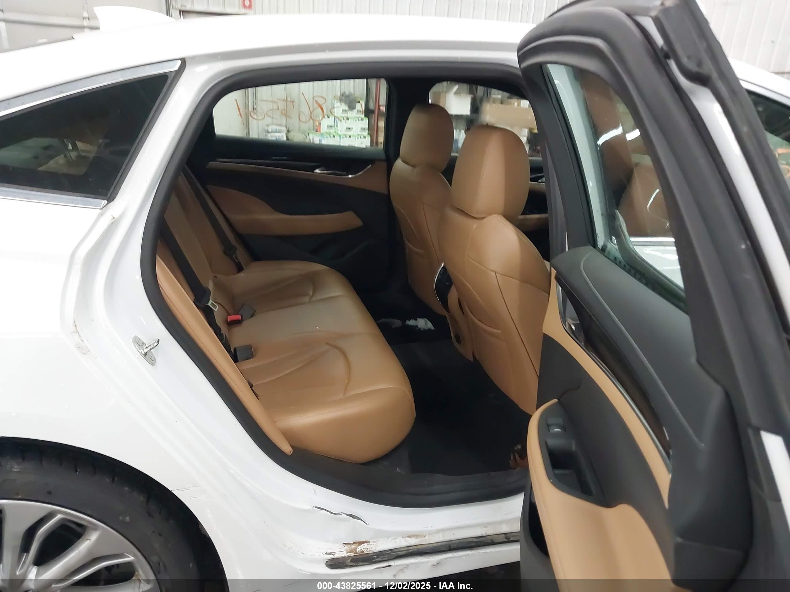 BUICK LACROSSE image 8