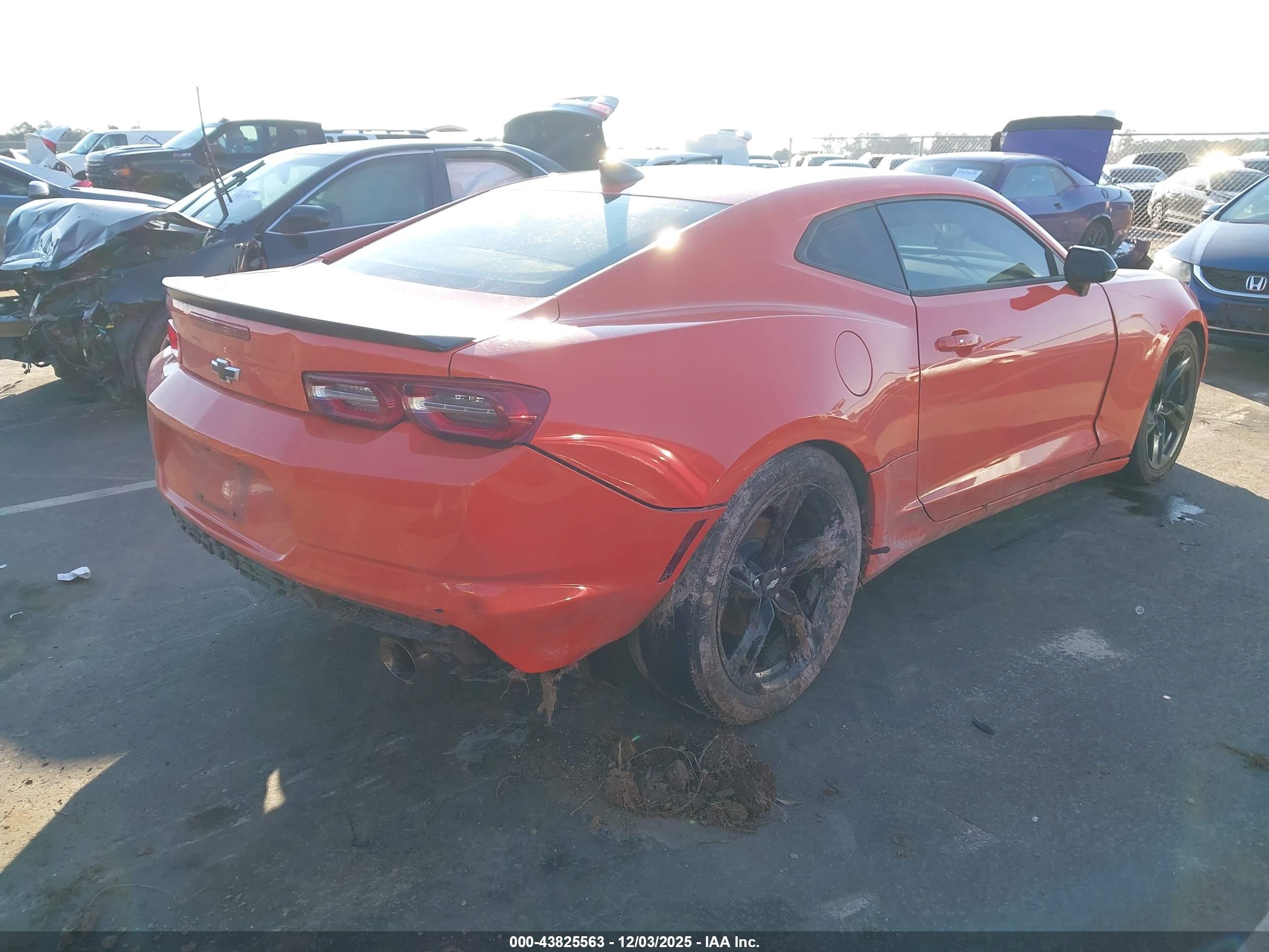 CHEVROLET CAMARO image 4