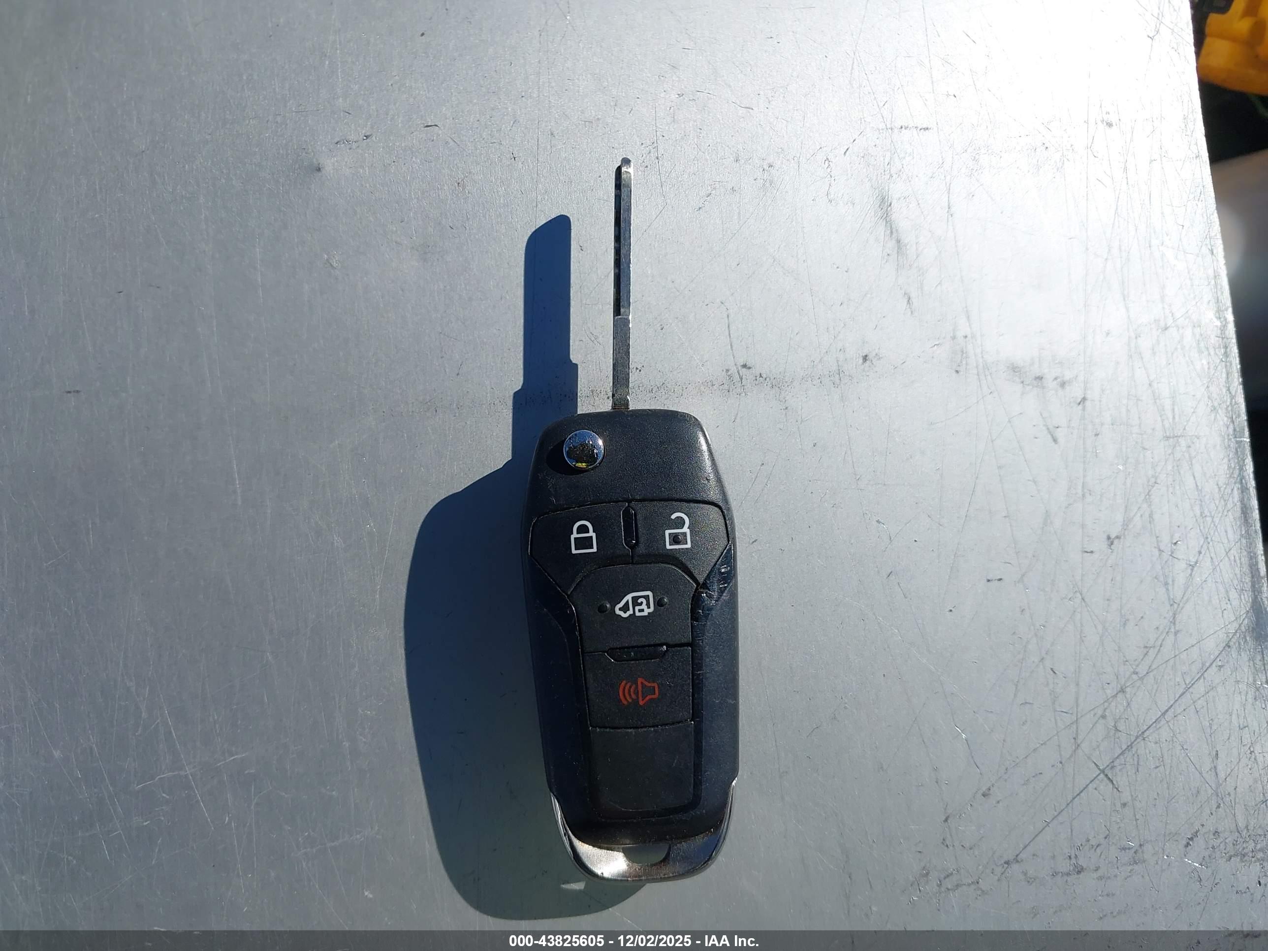 FORD TRANSIT-250 image 11