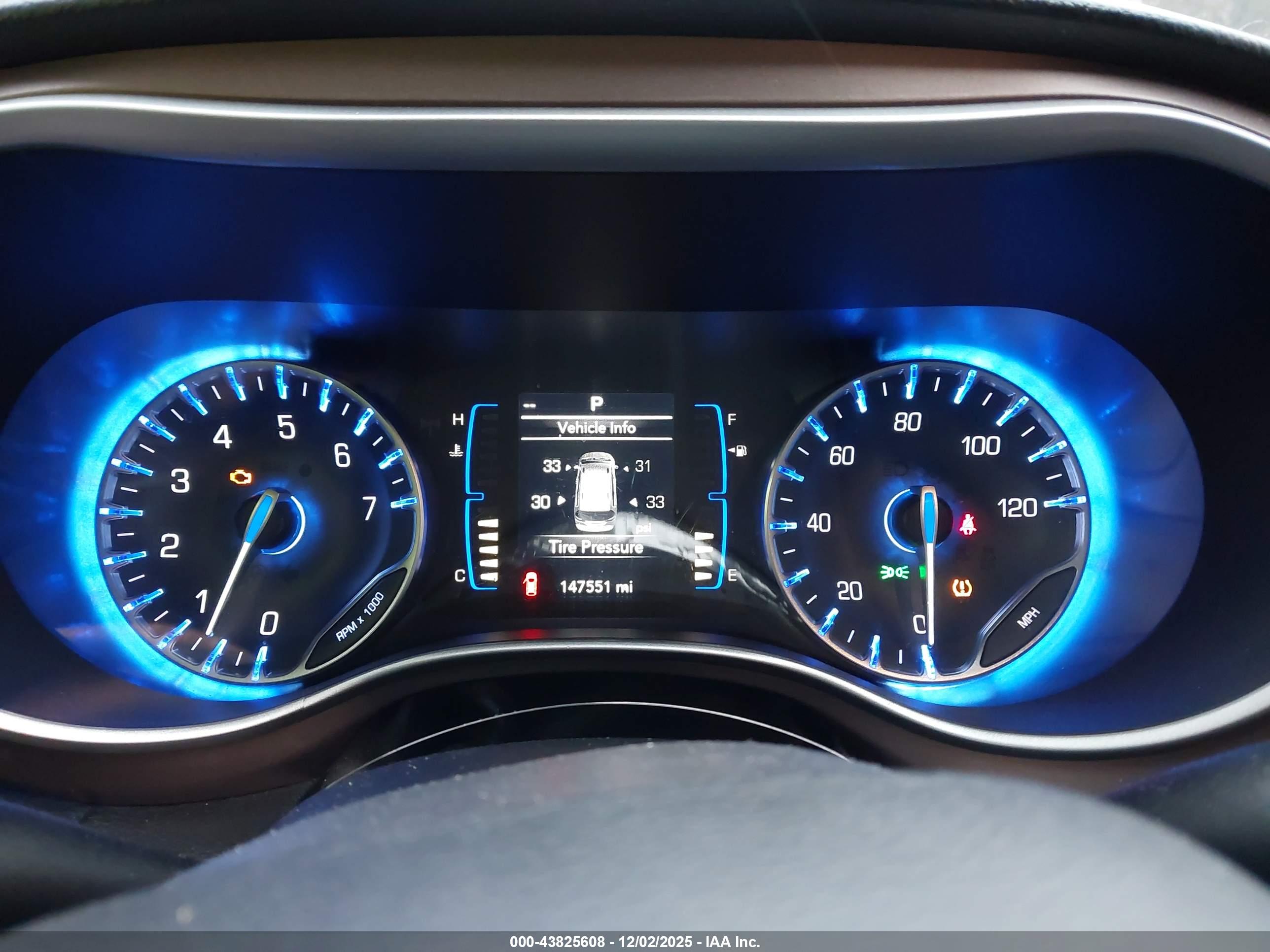 CHRYSLER PACIFICA image 7