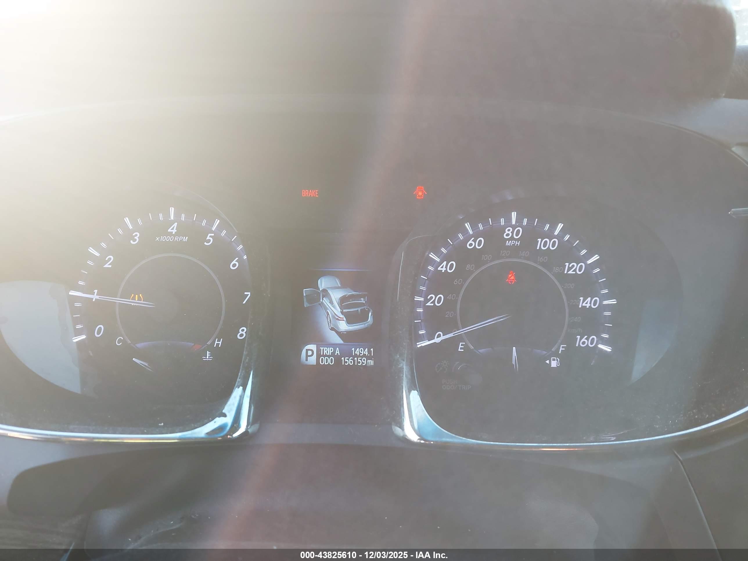 TOYOTA AVALON image 7