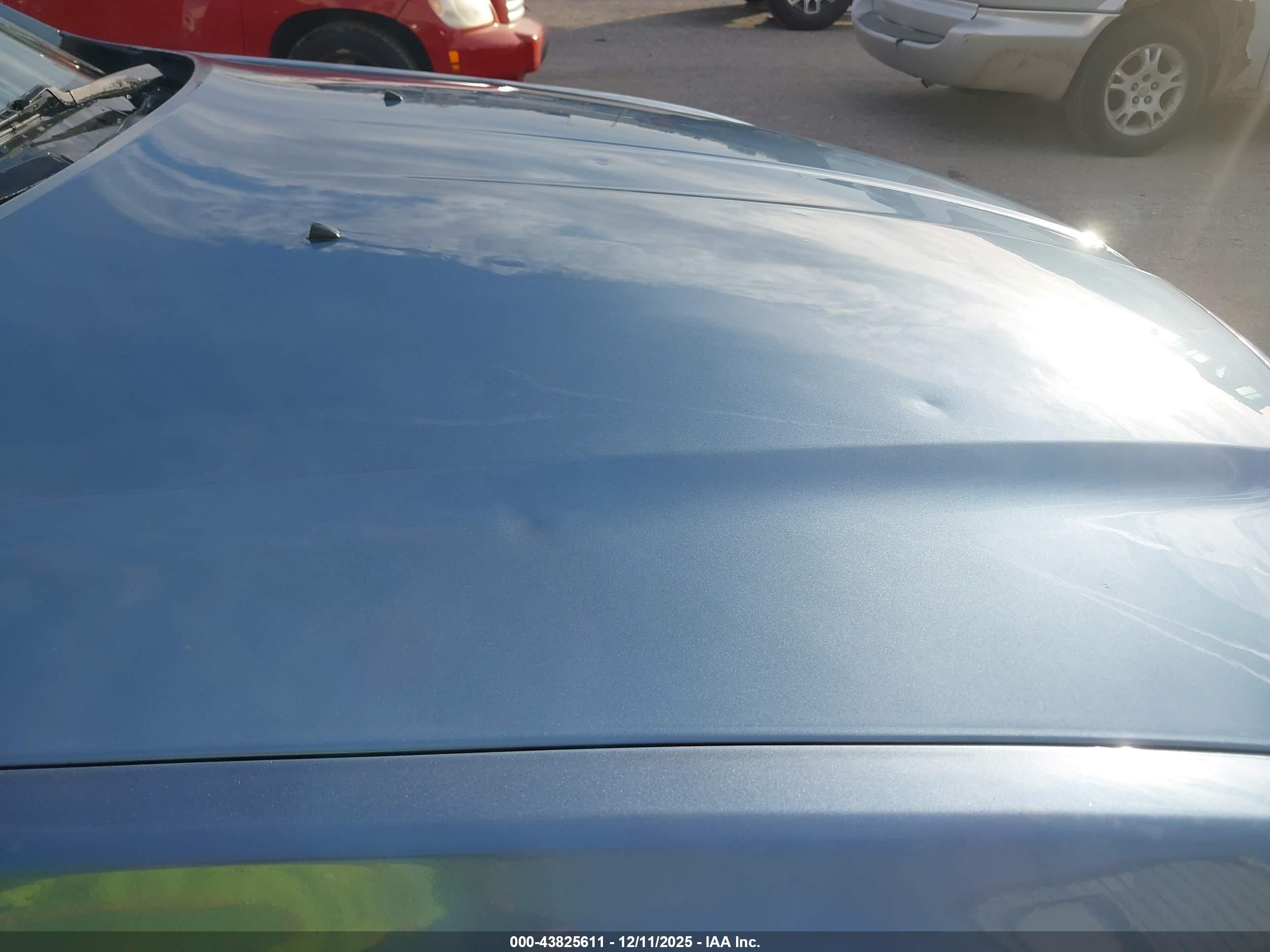 CHRYSLER 300 image 6