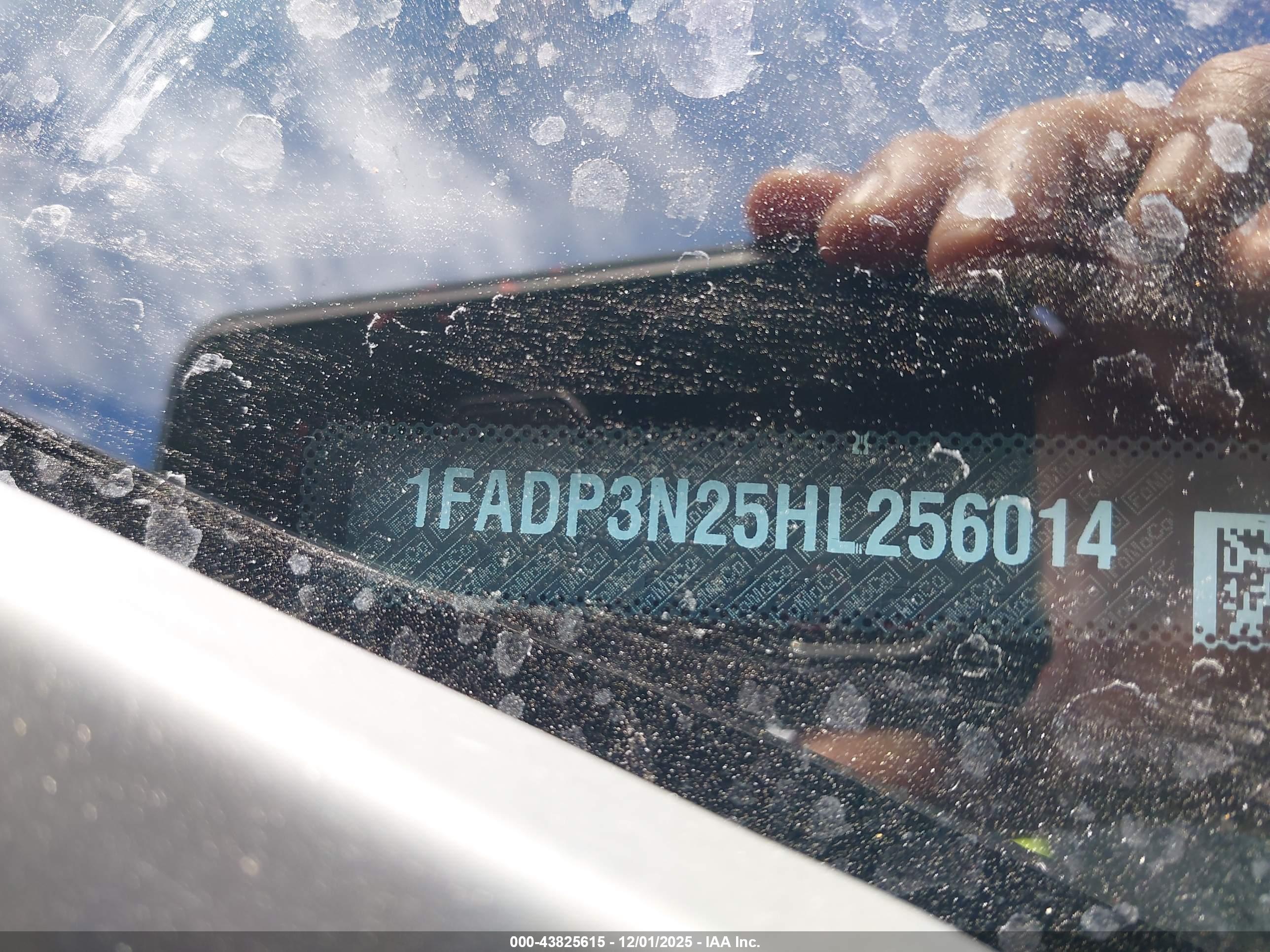 FORD FOCUS image 9