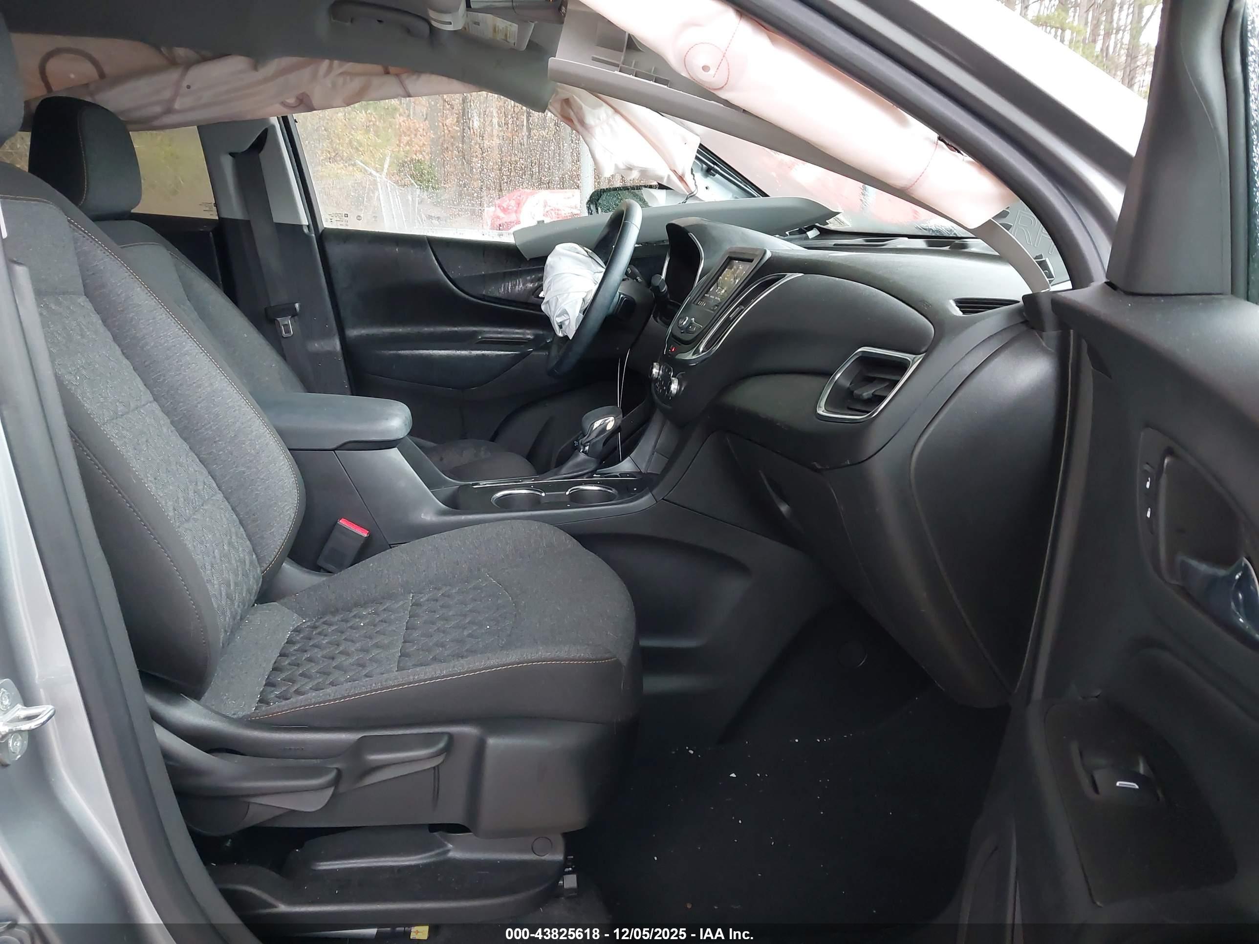 CHEVROLET EQUINOX image 5