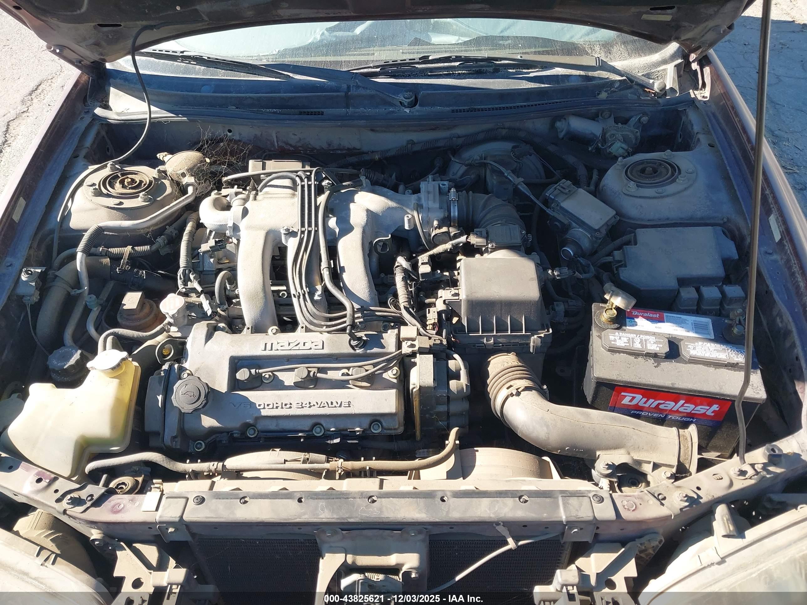 MAZDA 626 image 10
