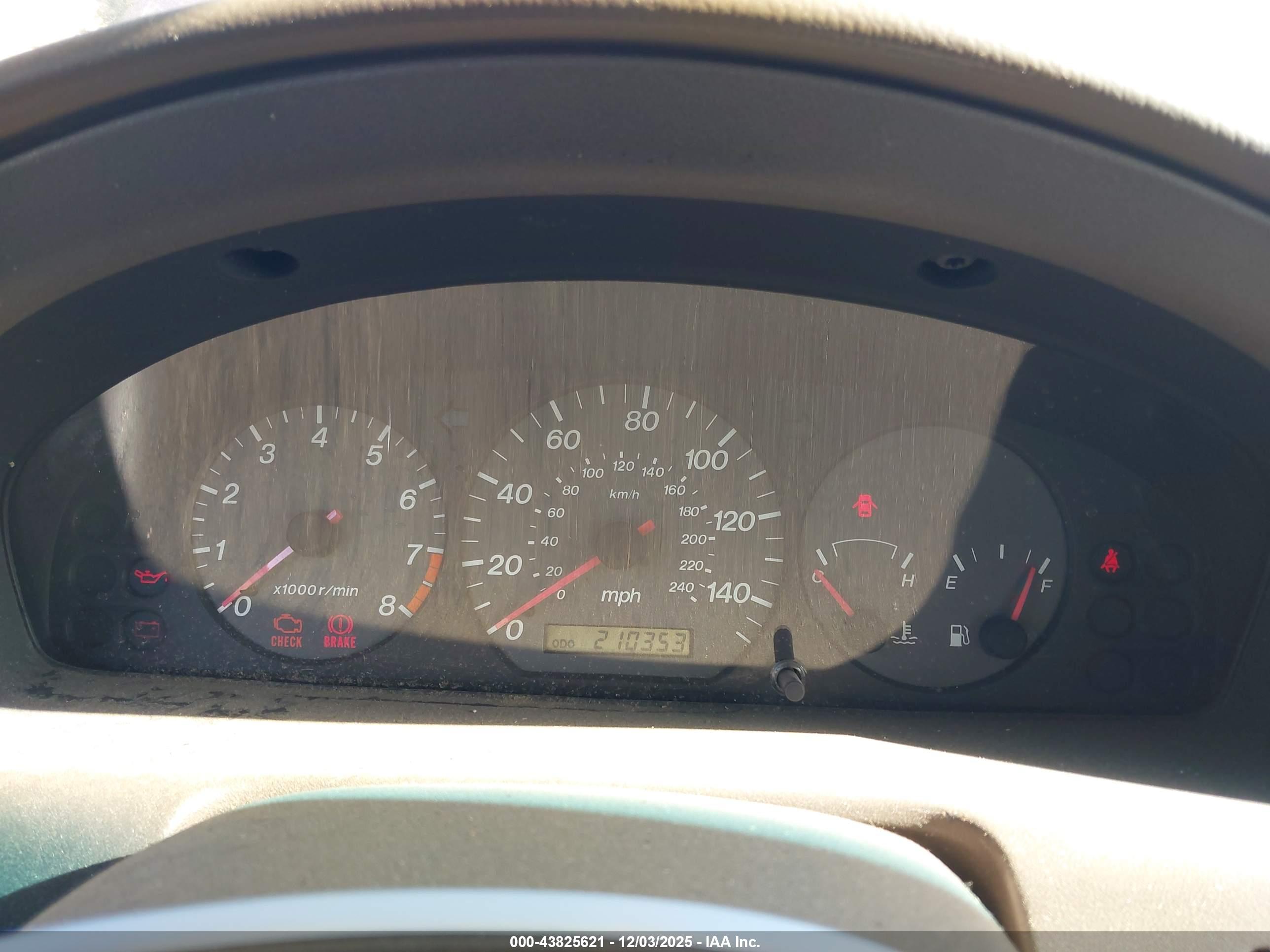 MAZDA 626 image 7