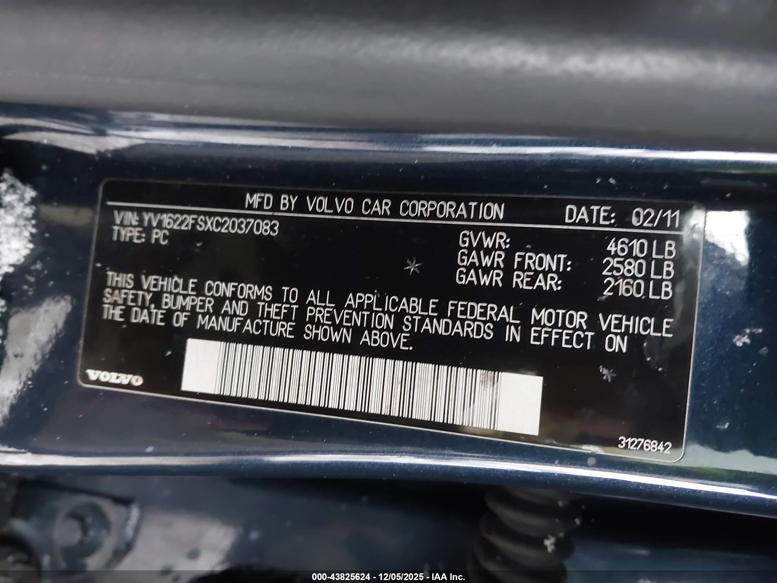 VOLVO S60 image 9