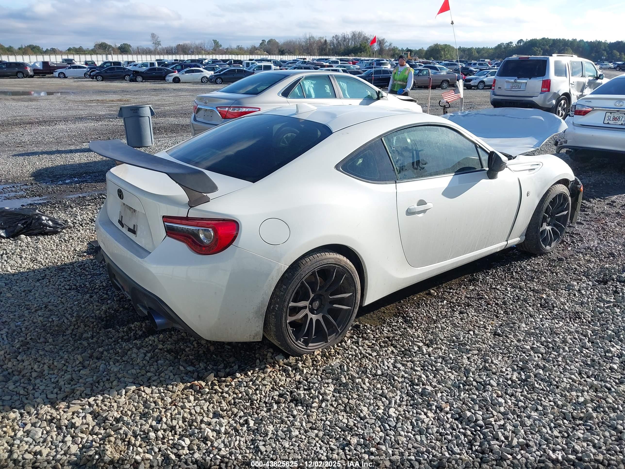 TOYOTA 86 image 4