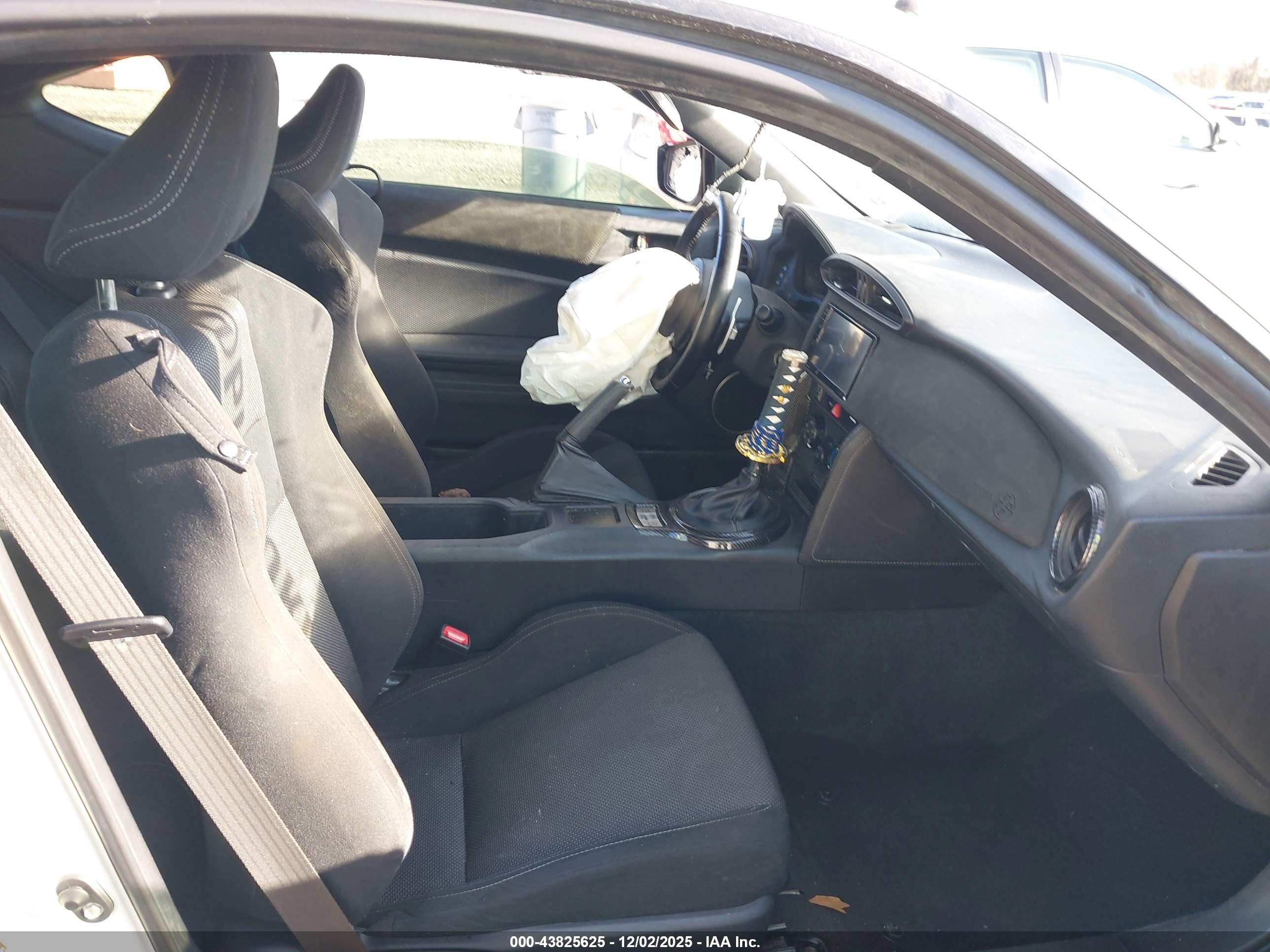 TOYOTA 86 image 5