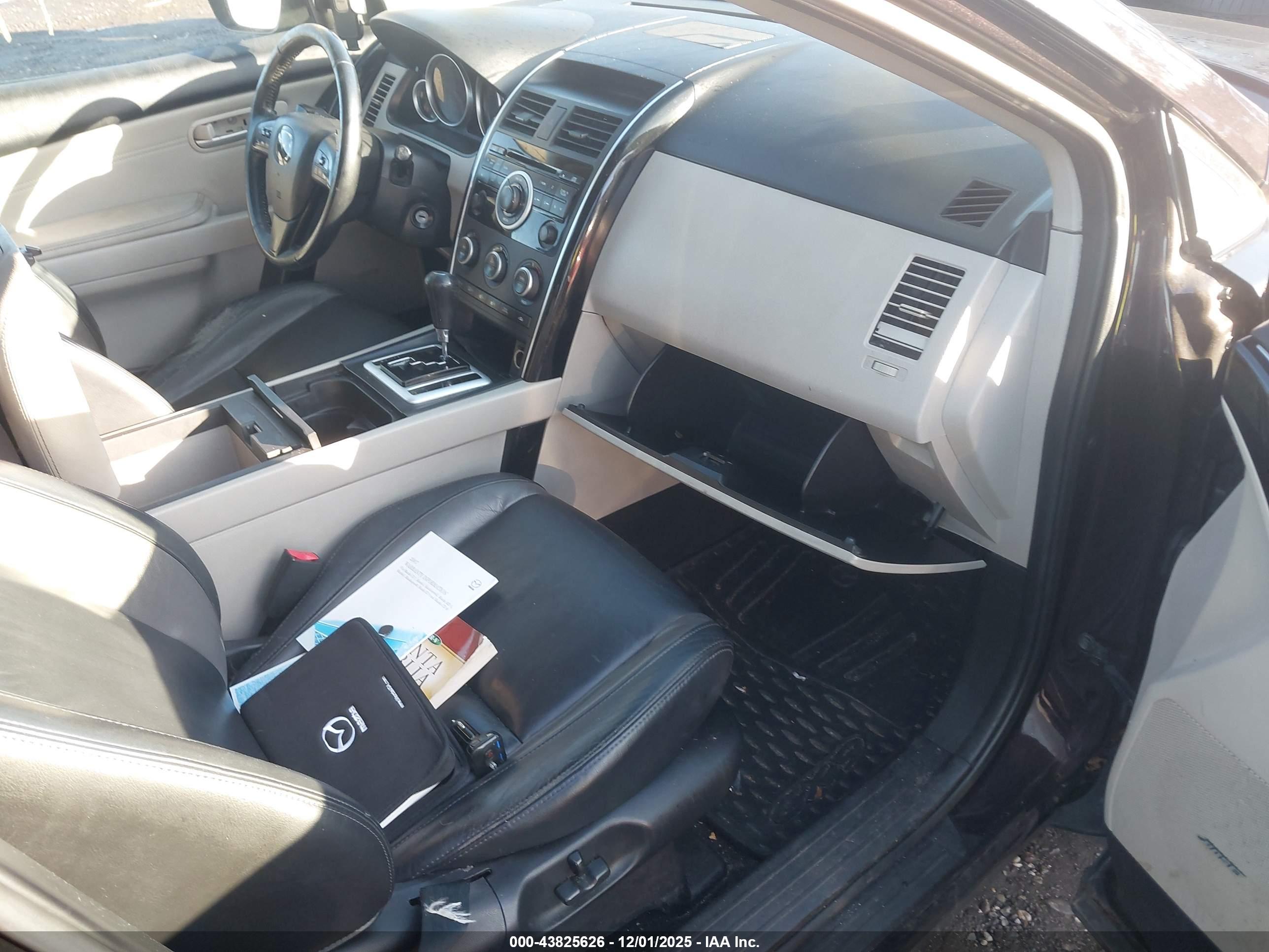 MAZDA CX-9 image 5