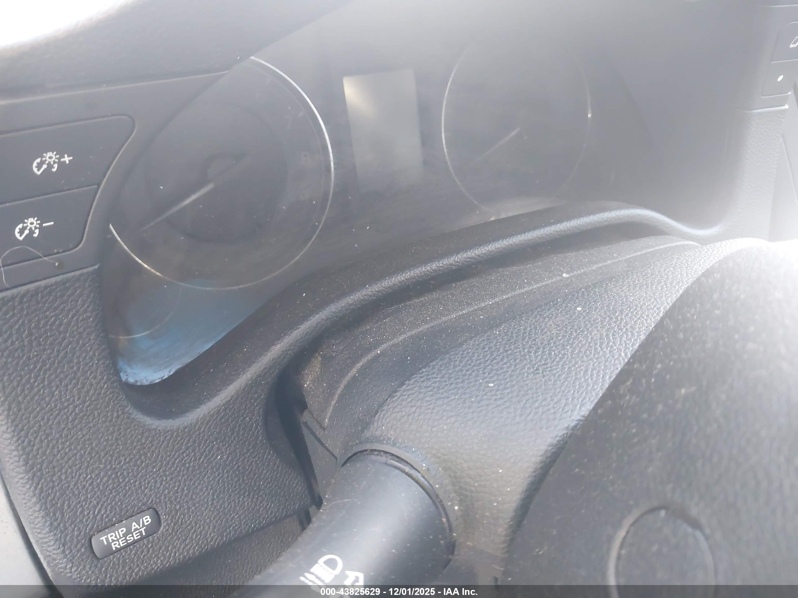 INFINITI G37X image 7