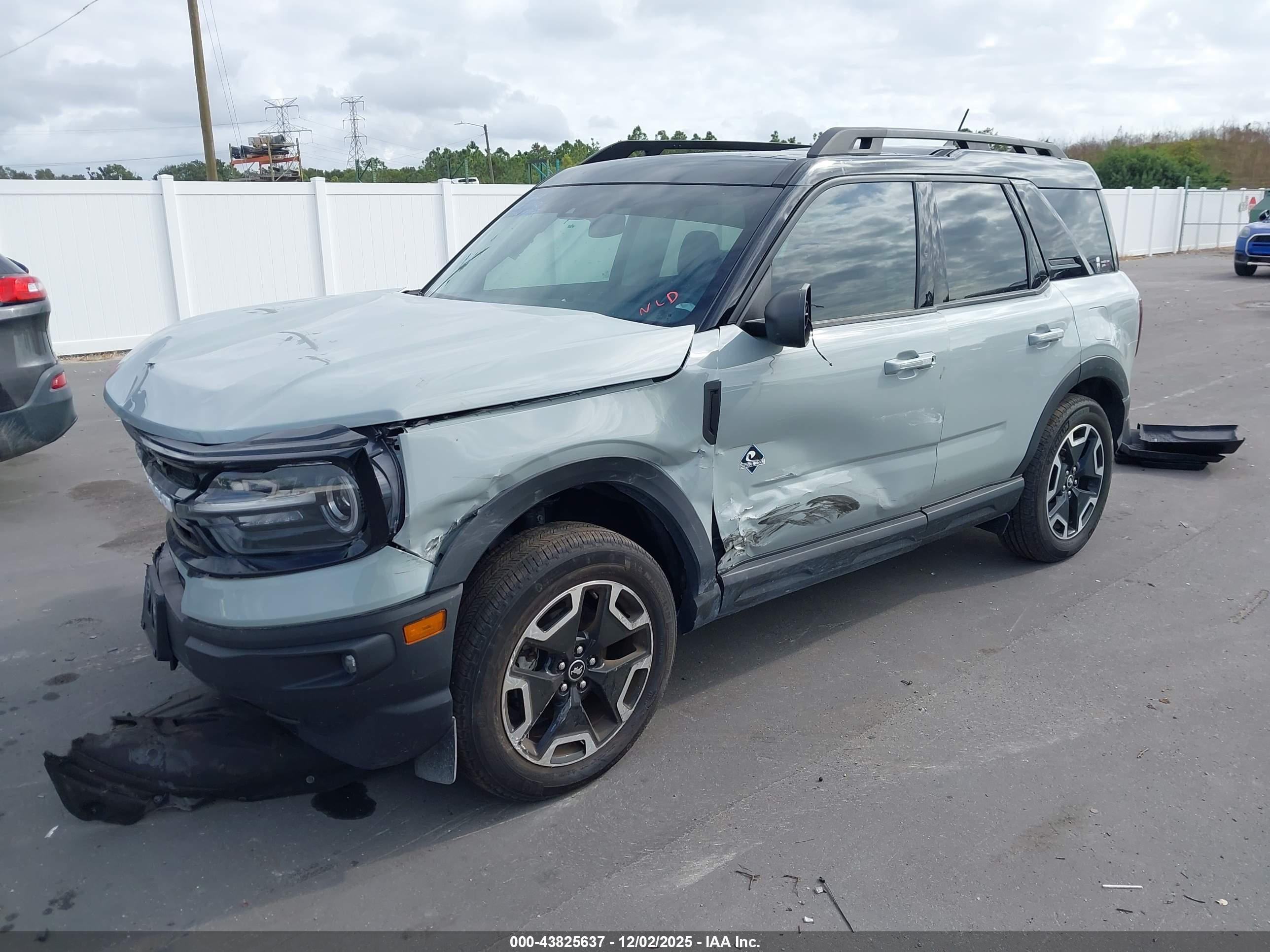 FORD BRONCO image 2