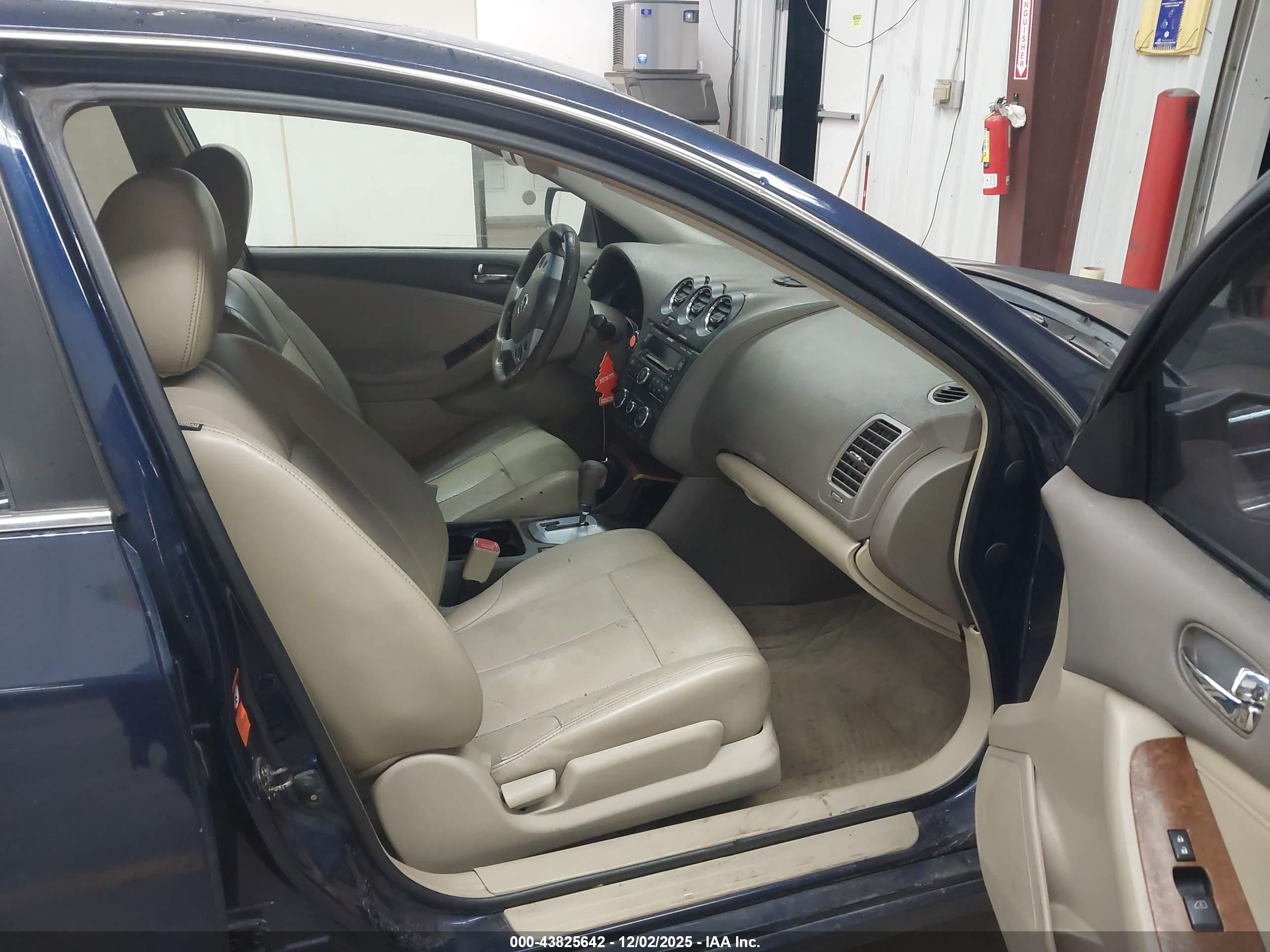 NISSAN ALTIMA image 5