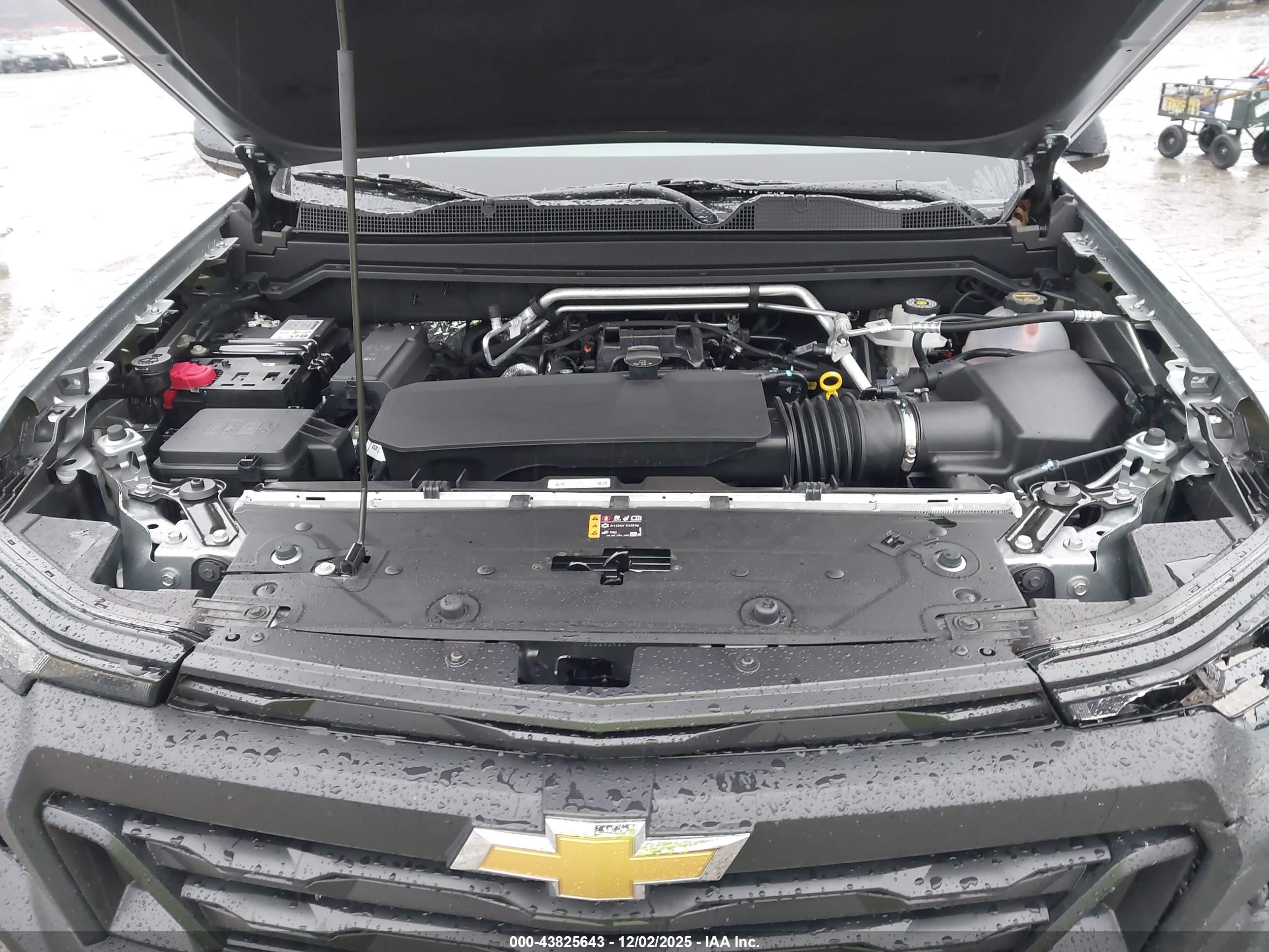 CHEVROLET COLORADO image 10