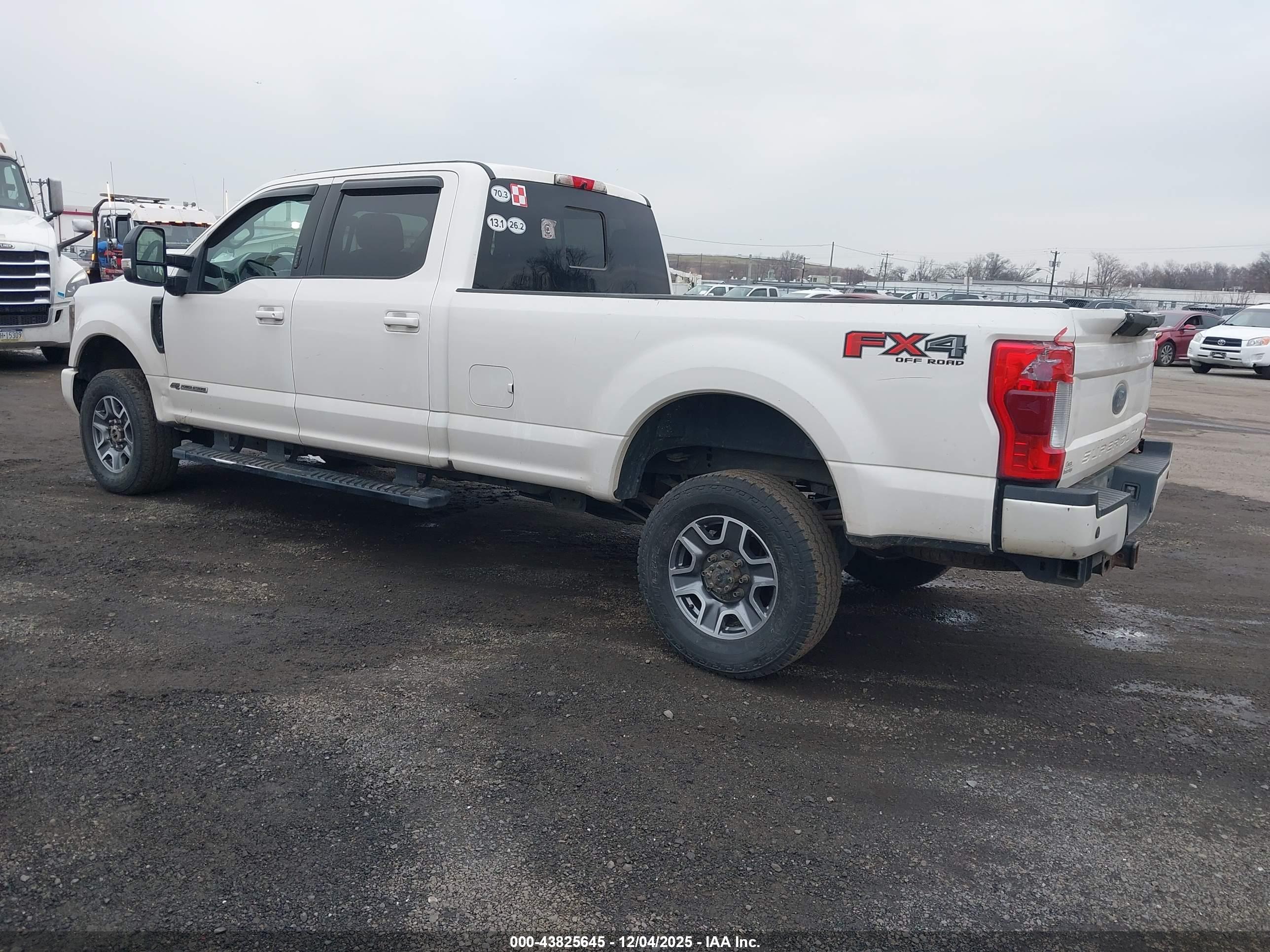 FORD F-350 image 3