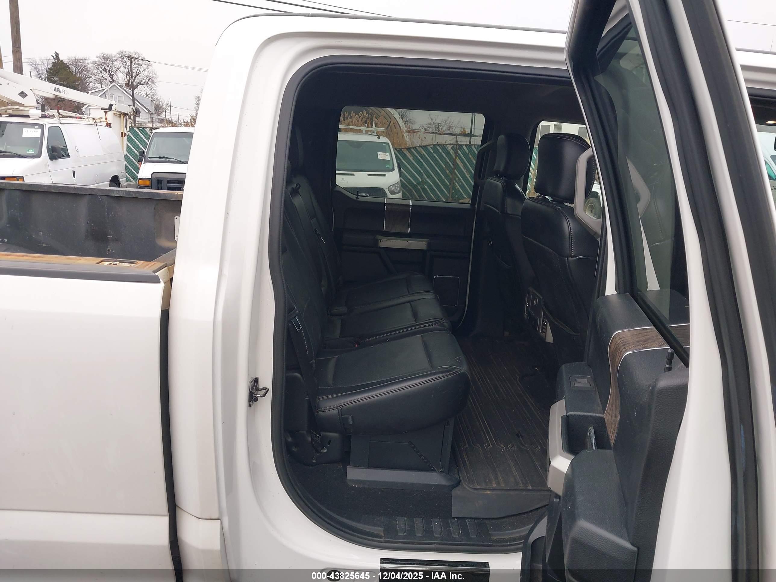 FORD F-350 image 7