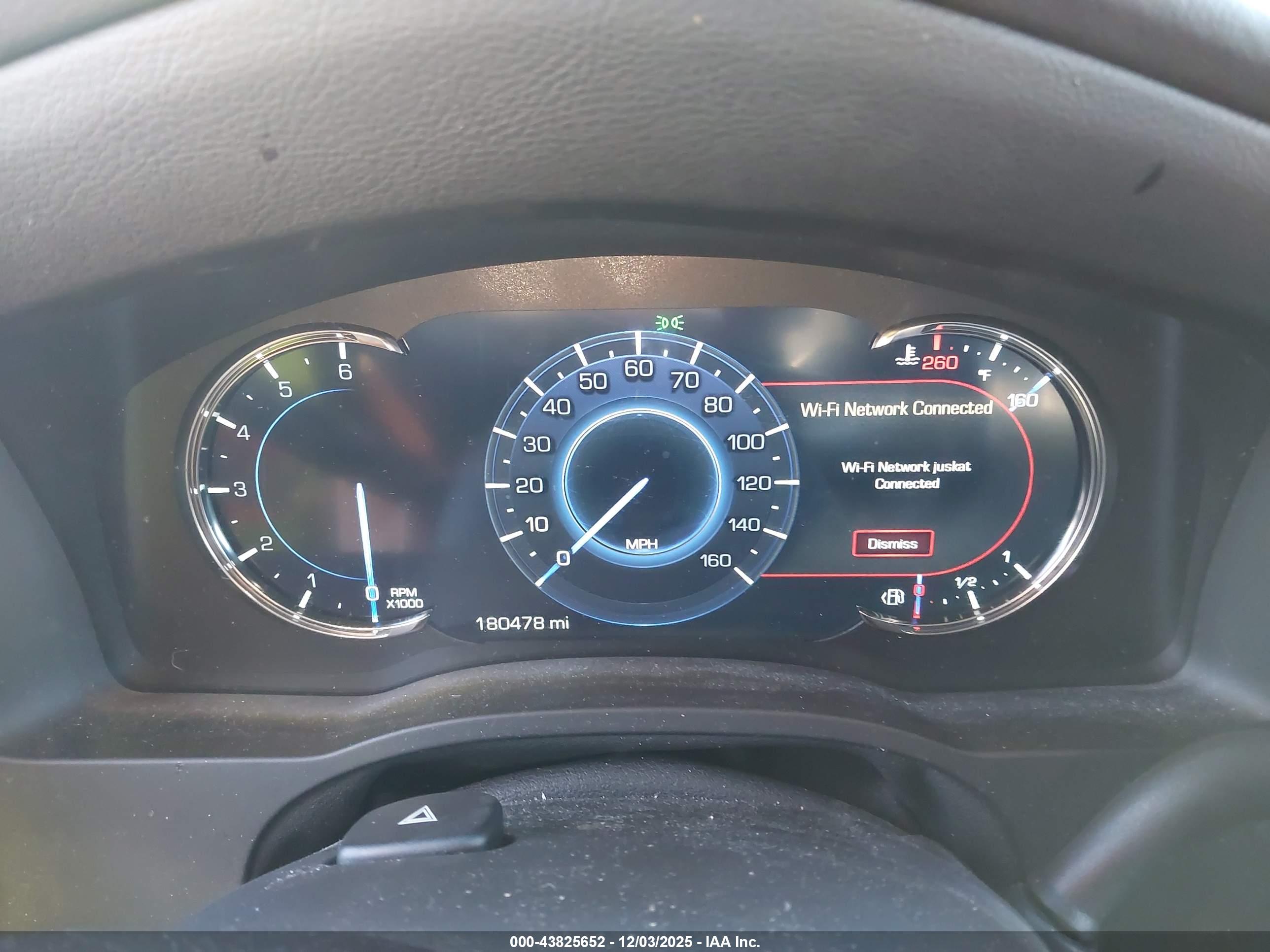 CADILLAC ESCALADE image 7
