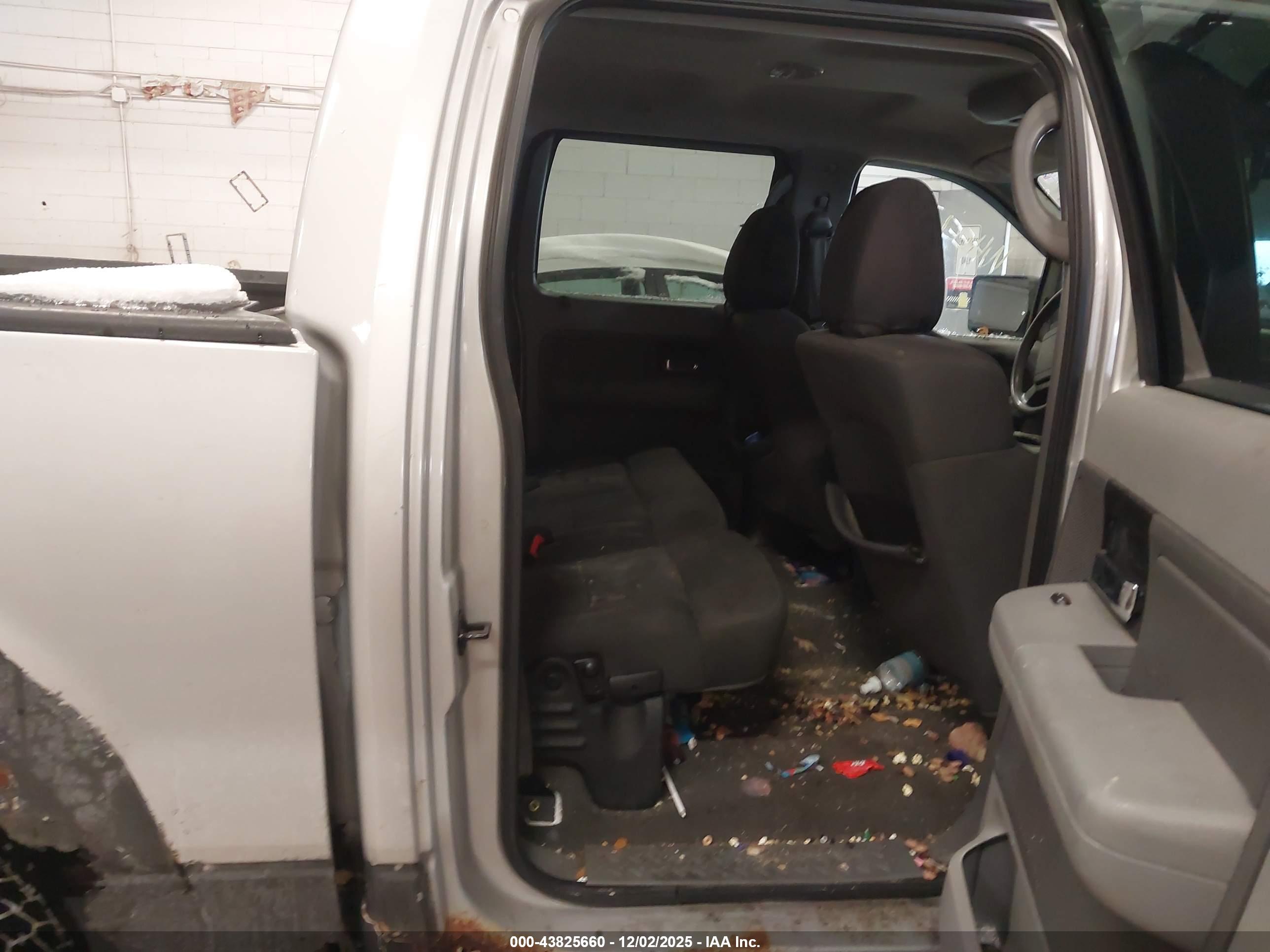 FORD F-150 image 8