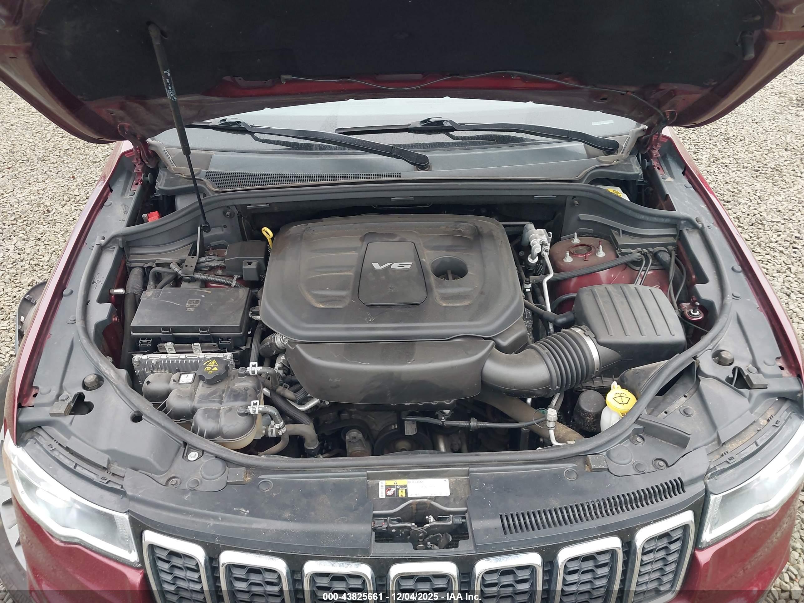 JEEP GRAND image 10