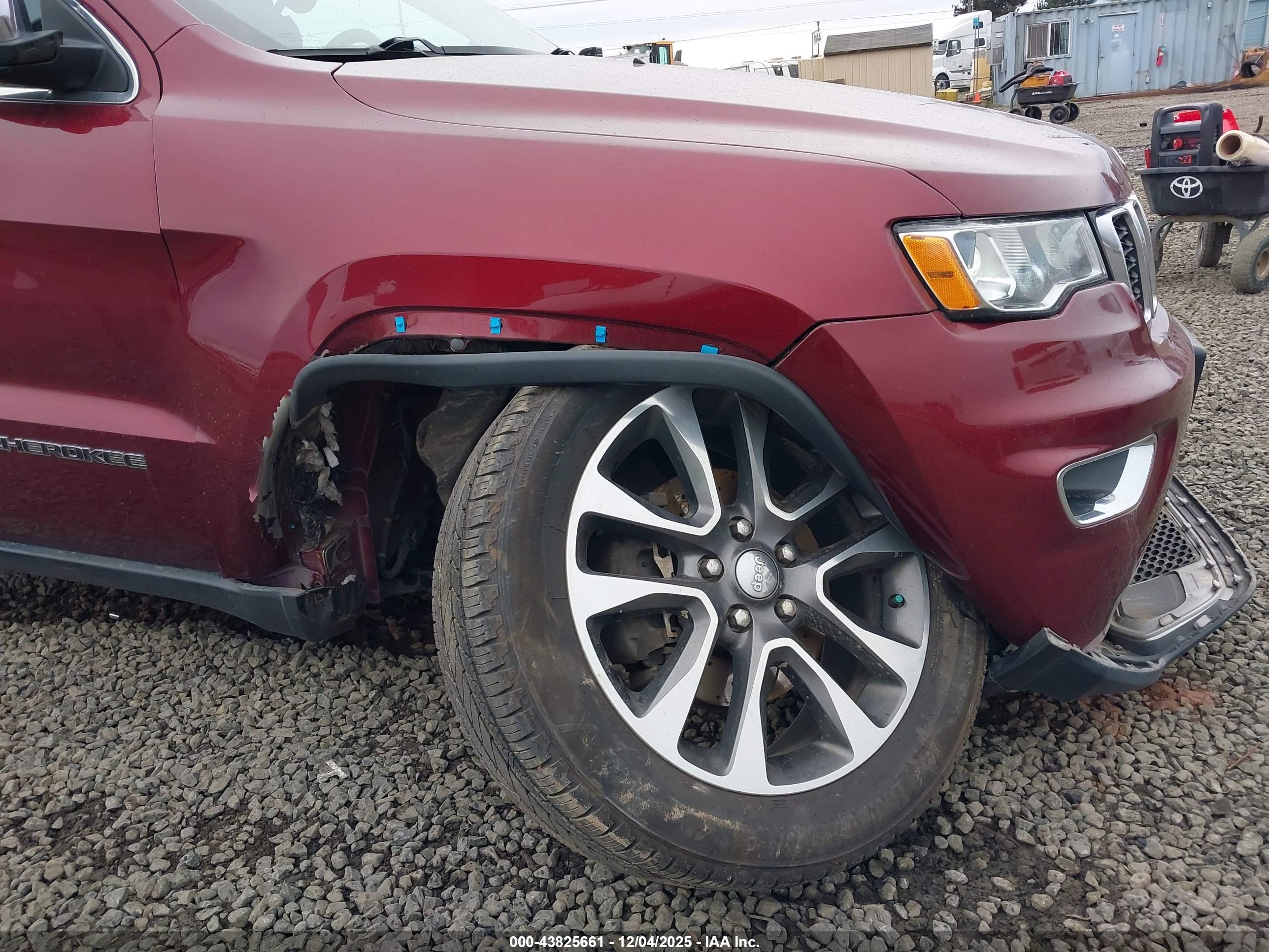 JEEP GRAND image 6