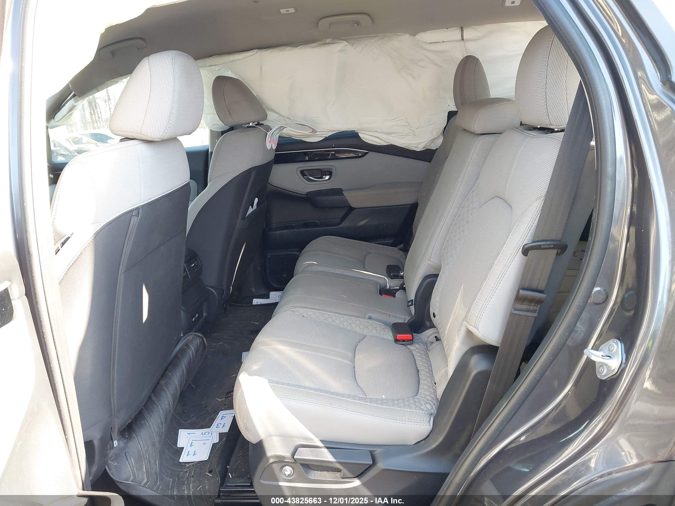 HONDA PILOT image 8