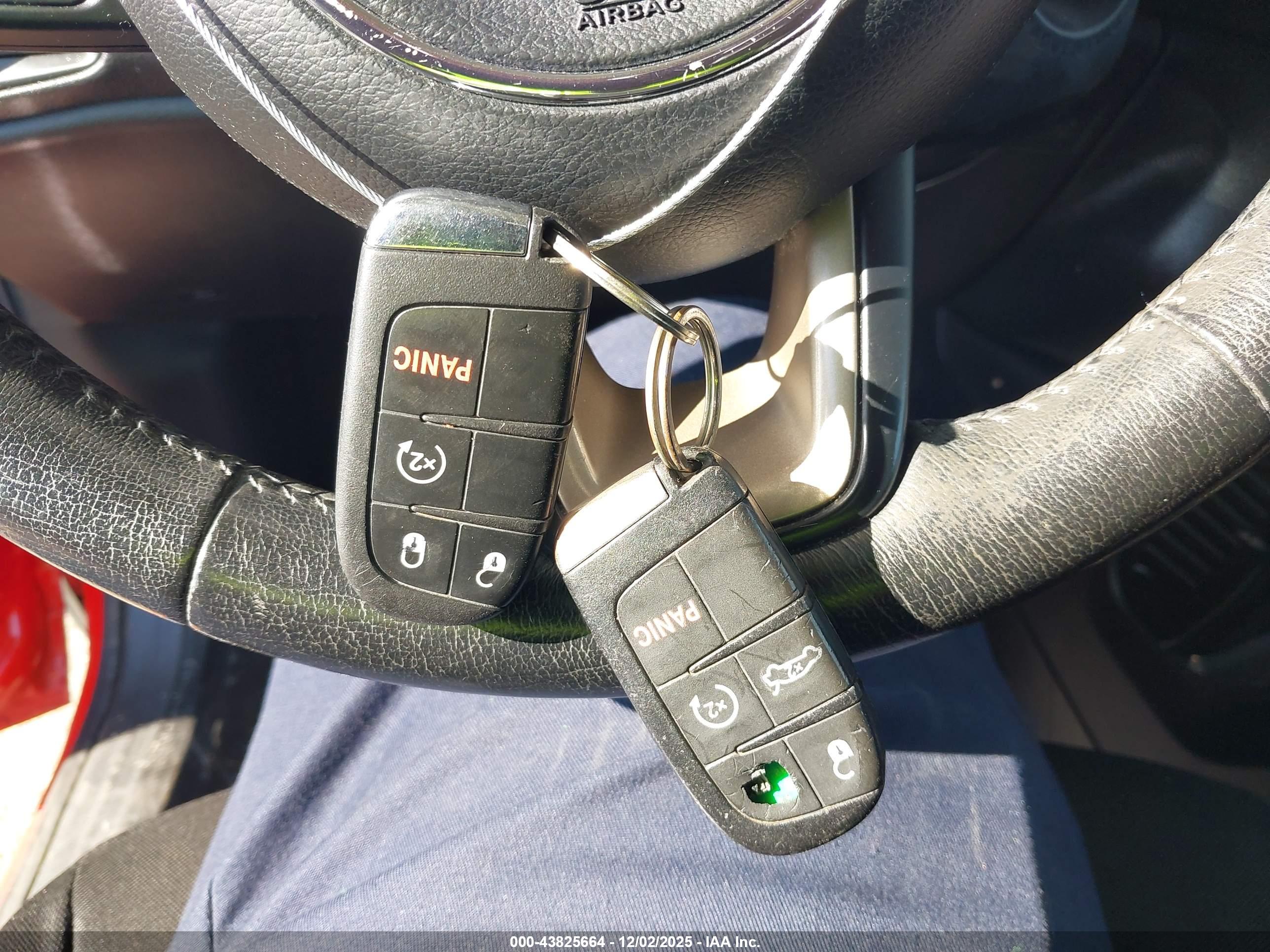 JEEP RENEGADE image 11