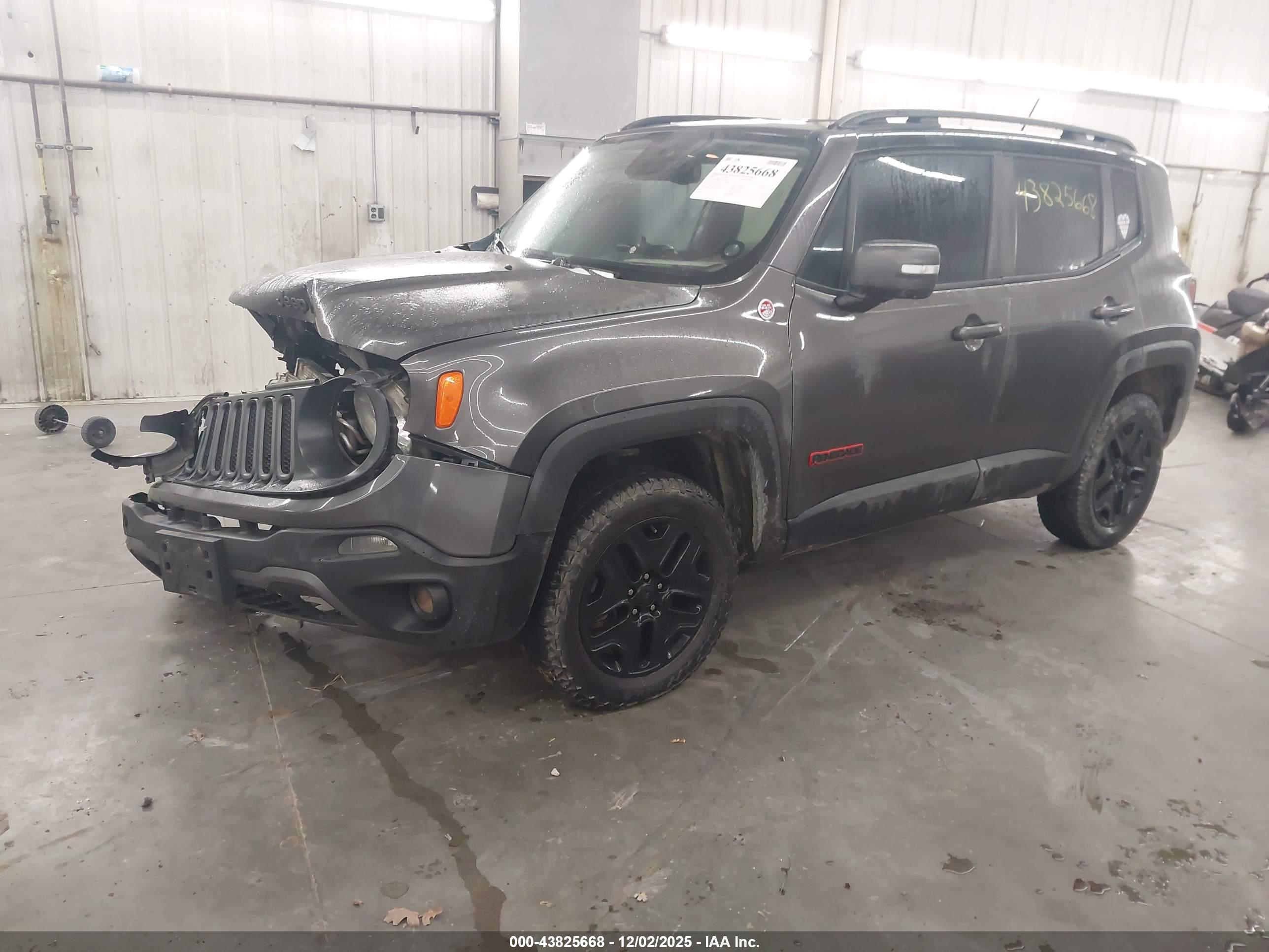 JEEP RENEGADE image 2