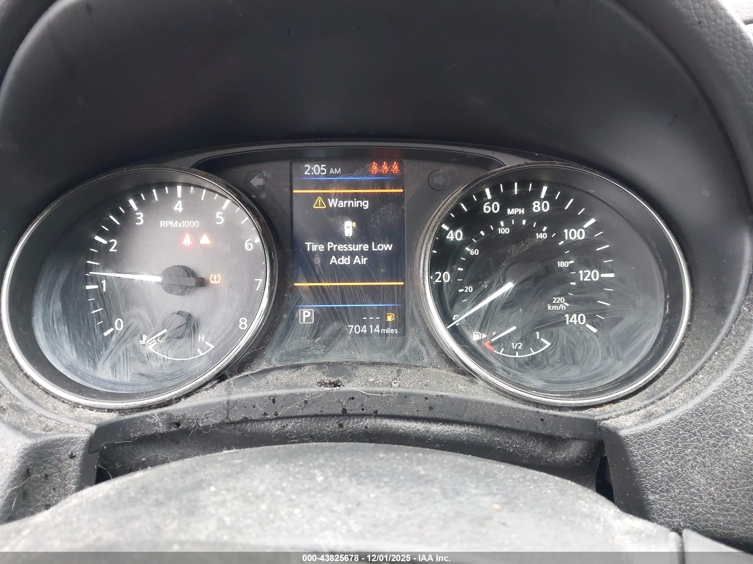 NISSAN ROGUE image 7