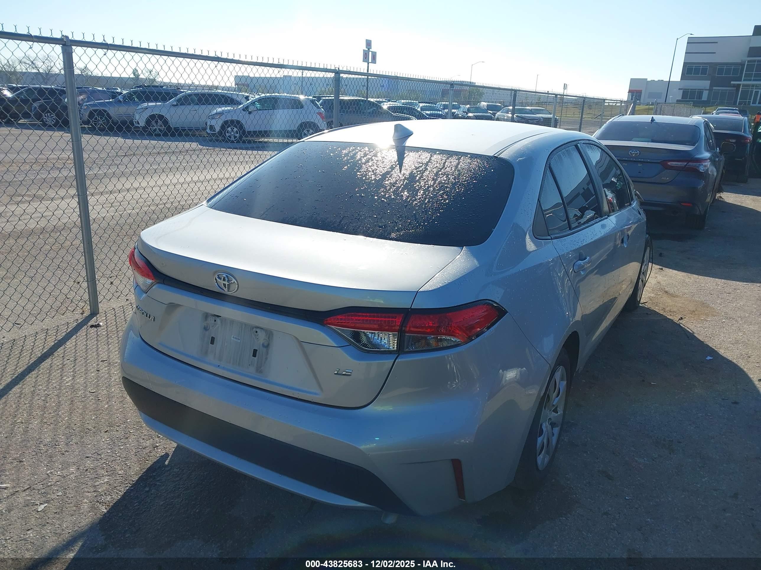 TOYOTA COROLLA image 4