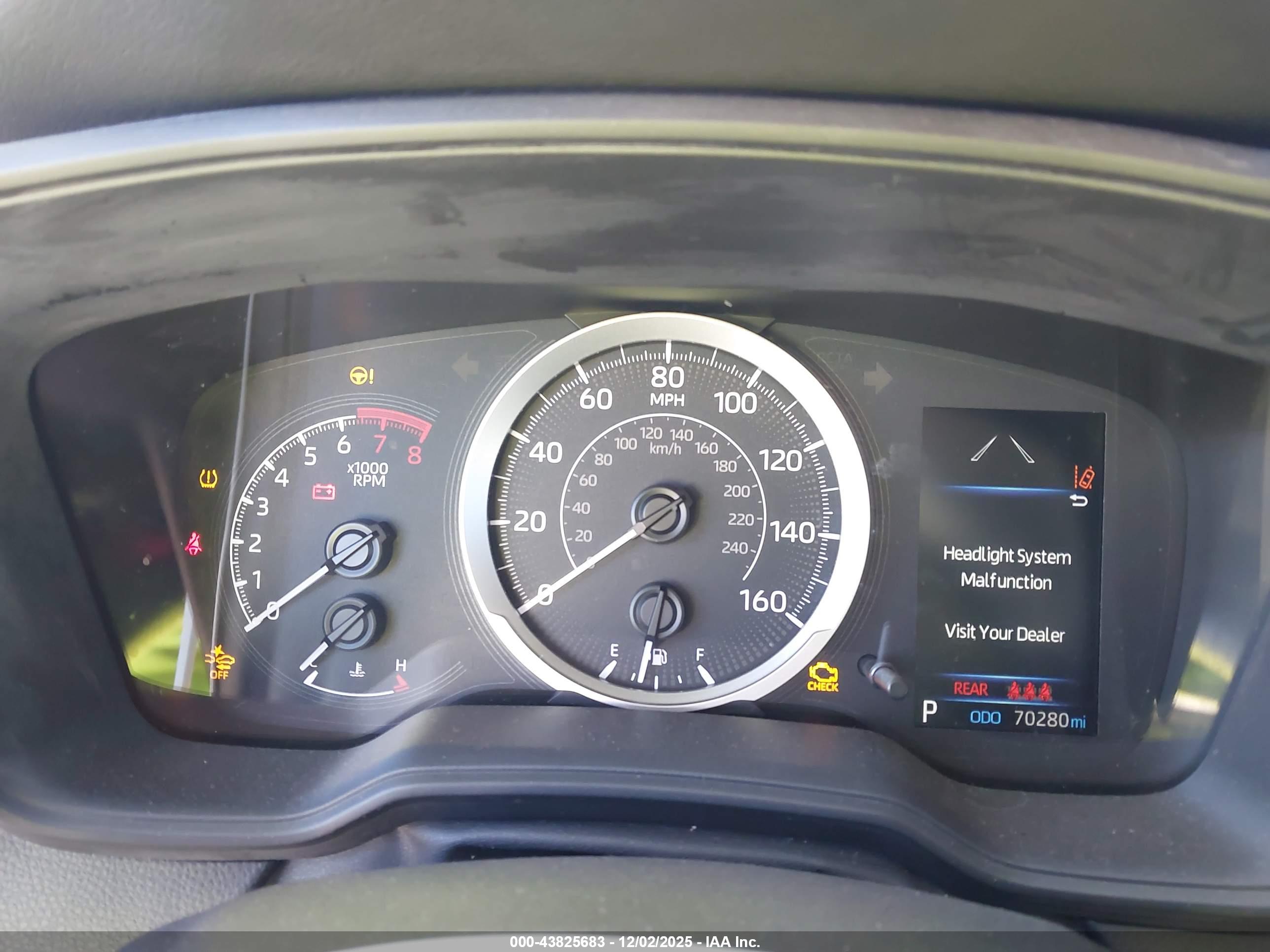 TOYOTA COROLLA image 7