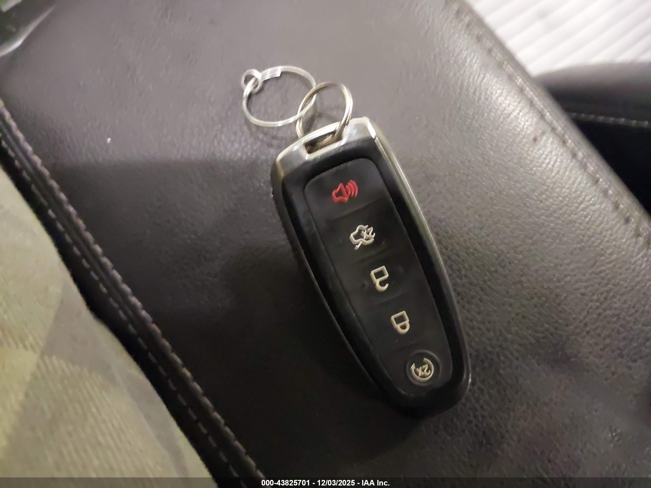 FORD ESCAPE image 11