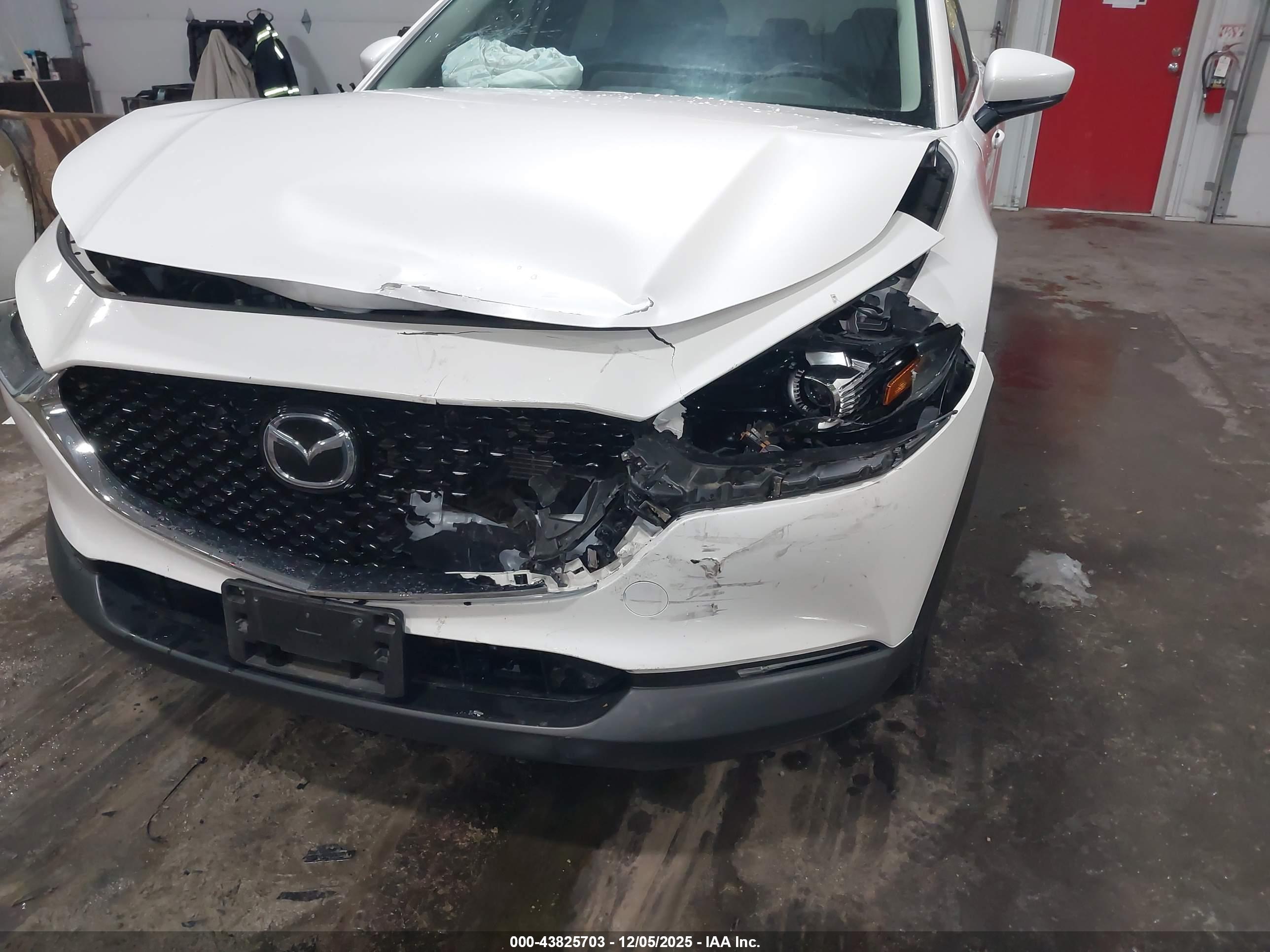 MAZDA CX-30 image 6