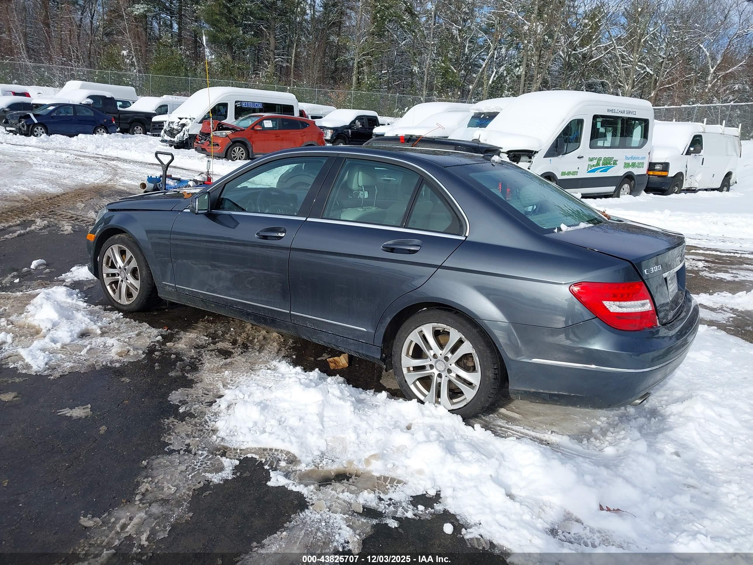 MERCEDES-BENZ C image 3