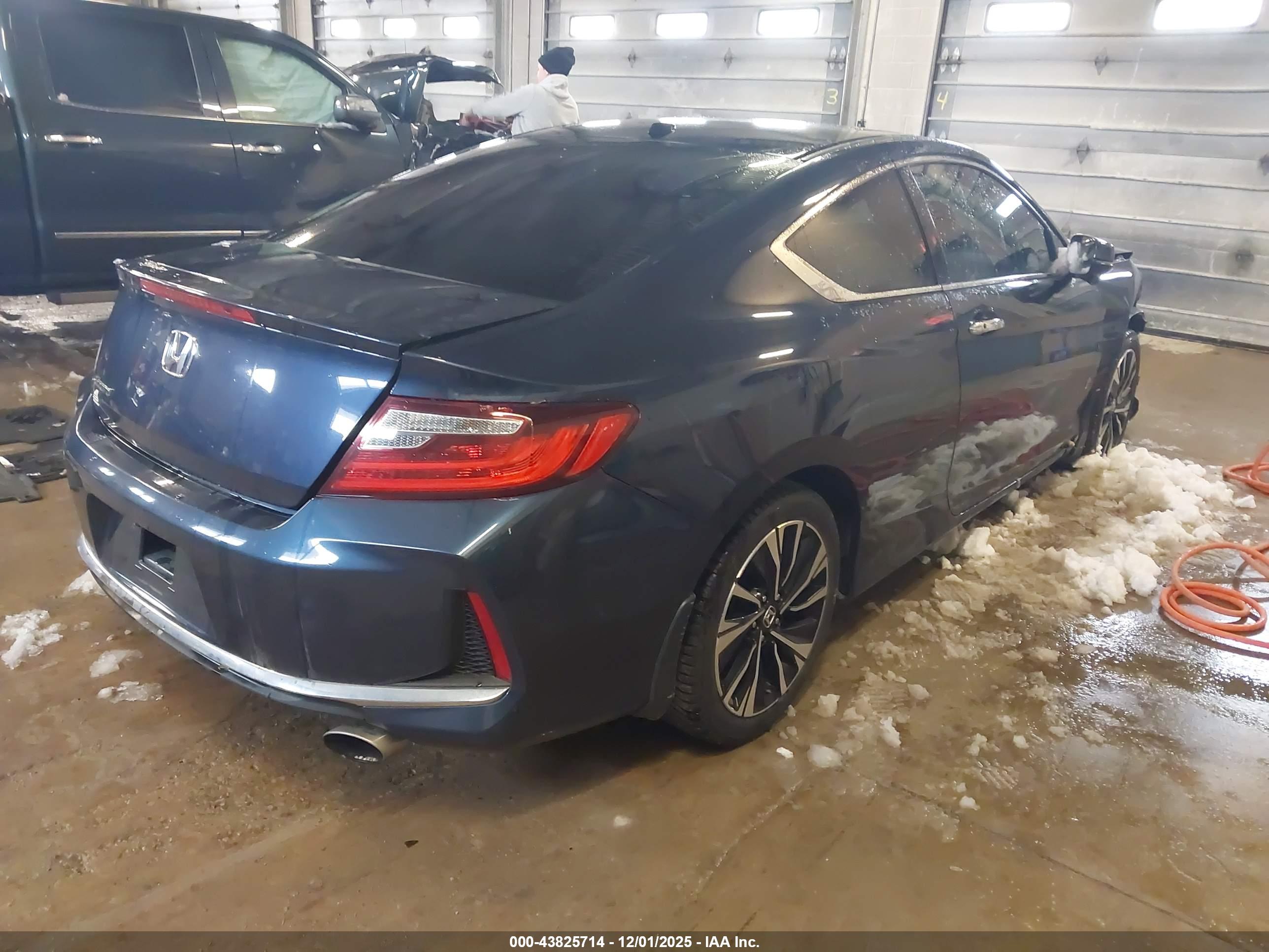 HONDA ACCORD image 4