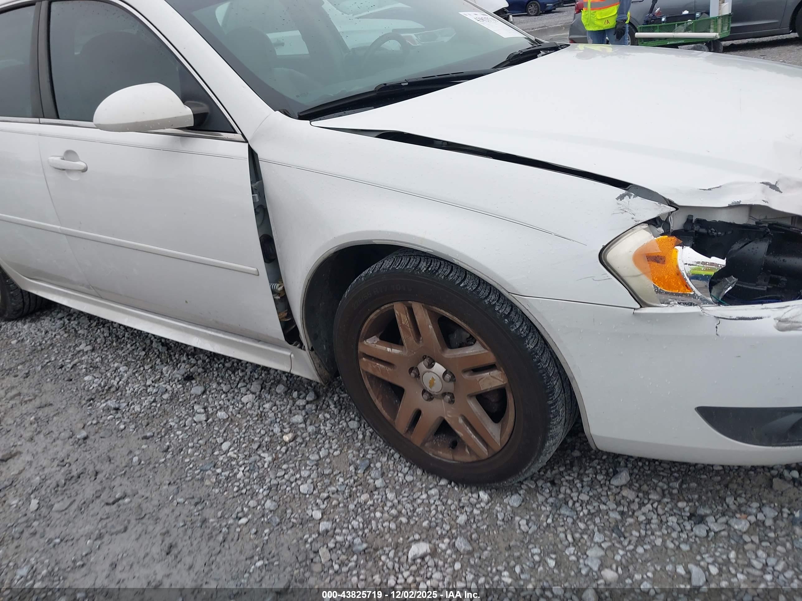 CHEVROLET IMPALA image 6