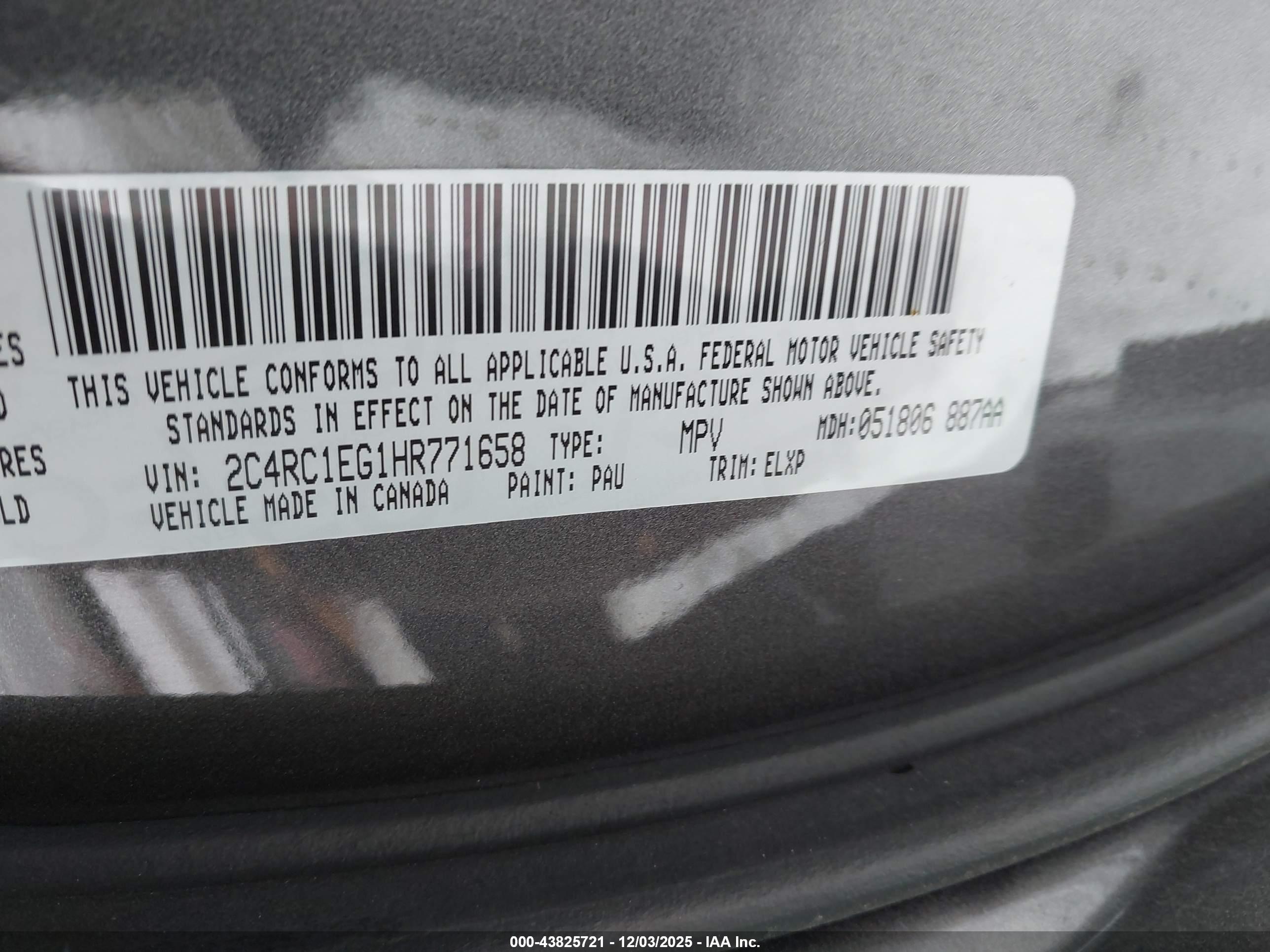 CHRYSLER PACIFICA image 9