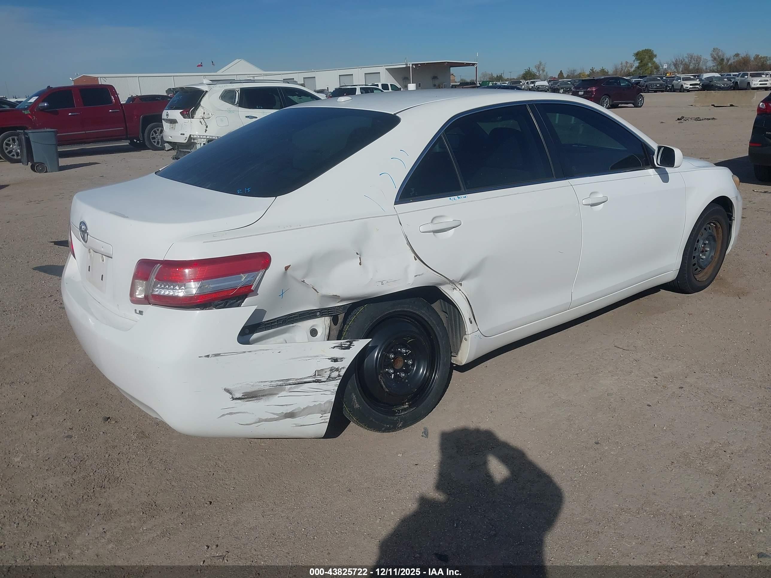 TOYOTA CAMRY image 4