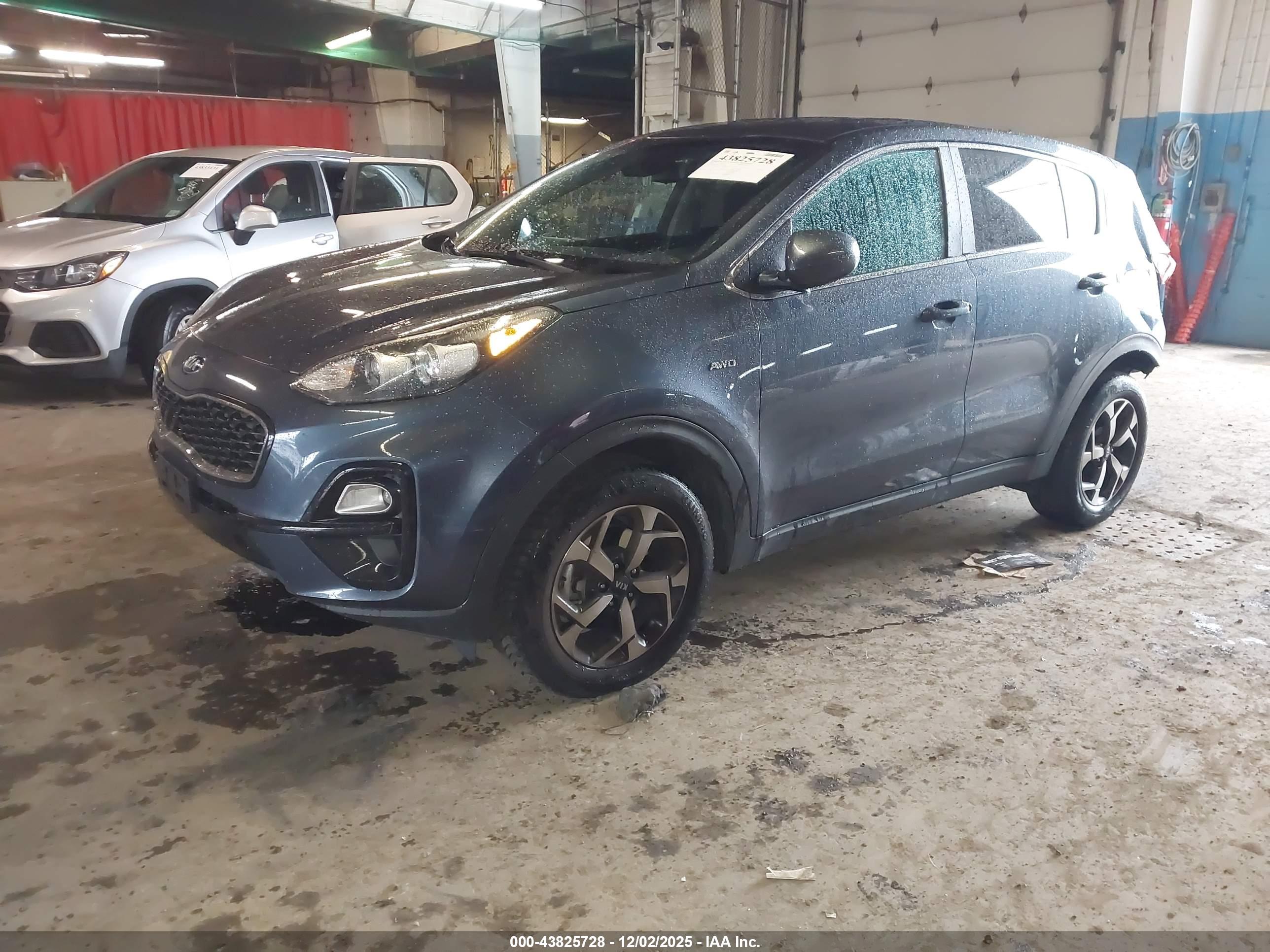 KIA SPORTAGE image 2