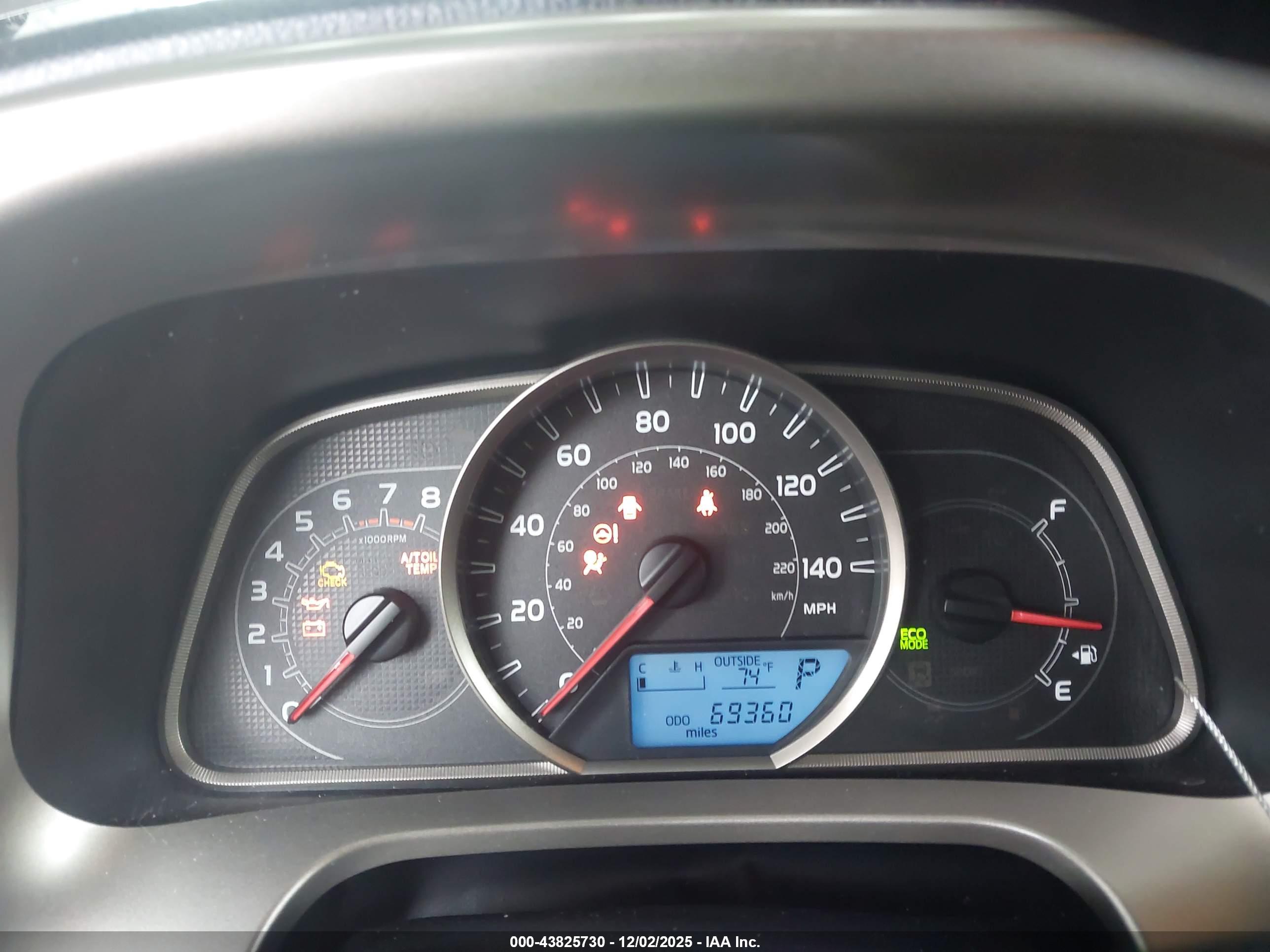 TOYOTA RAV4 image 7