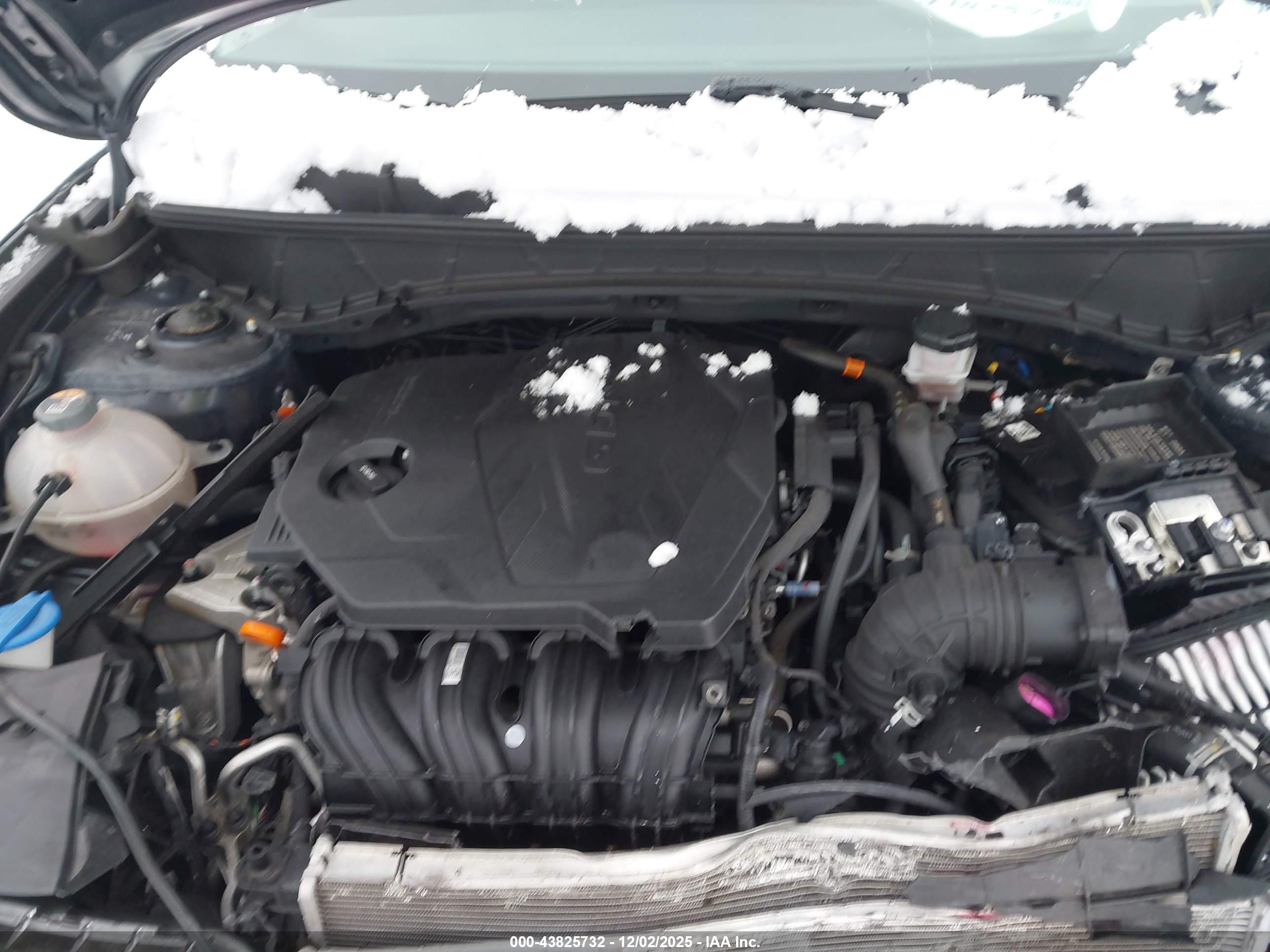 HYUNDAI TUCSON image 10