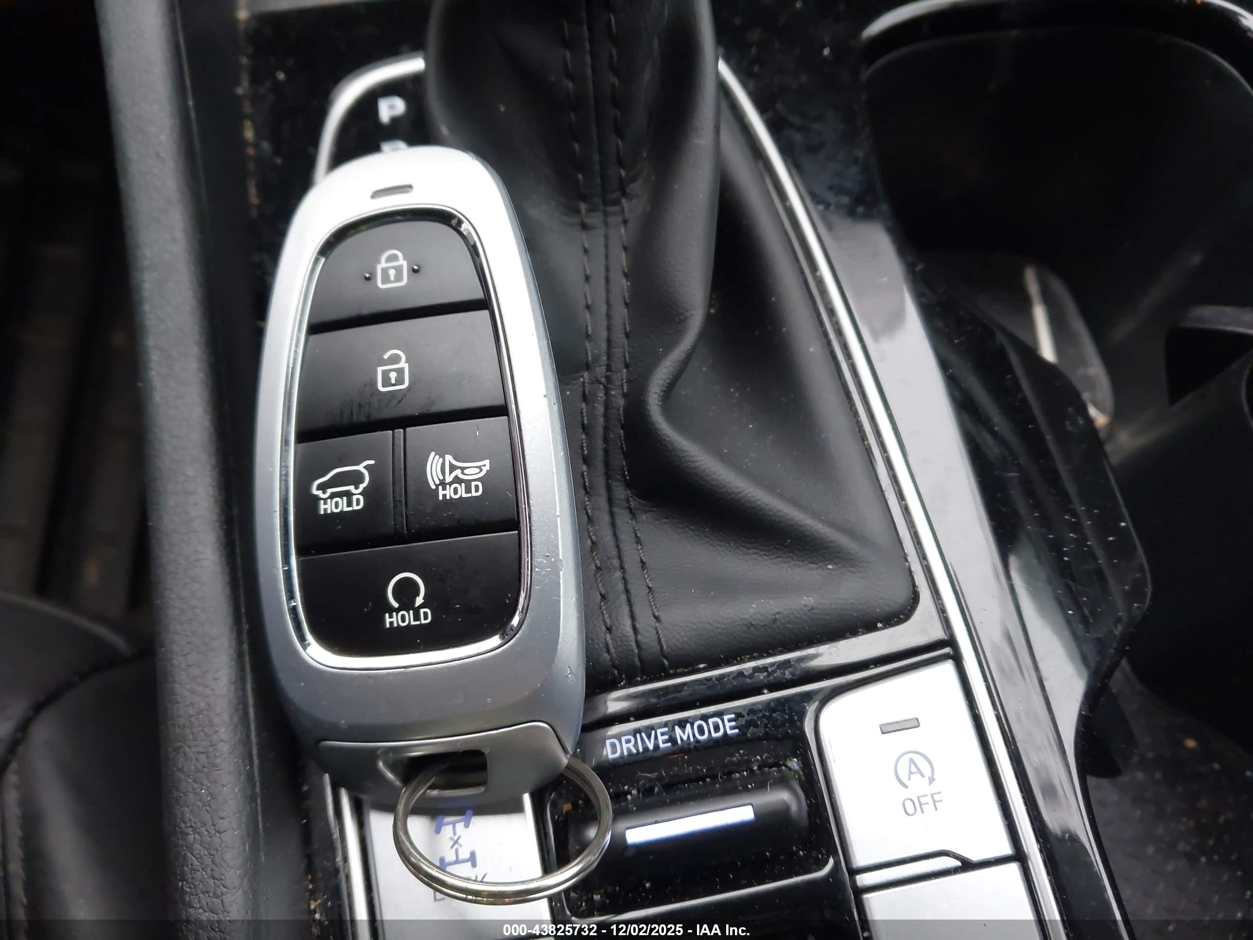 HYUNDAI TUCSON image 11