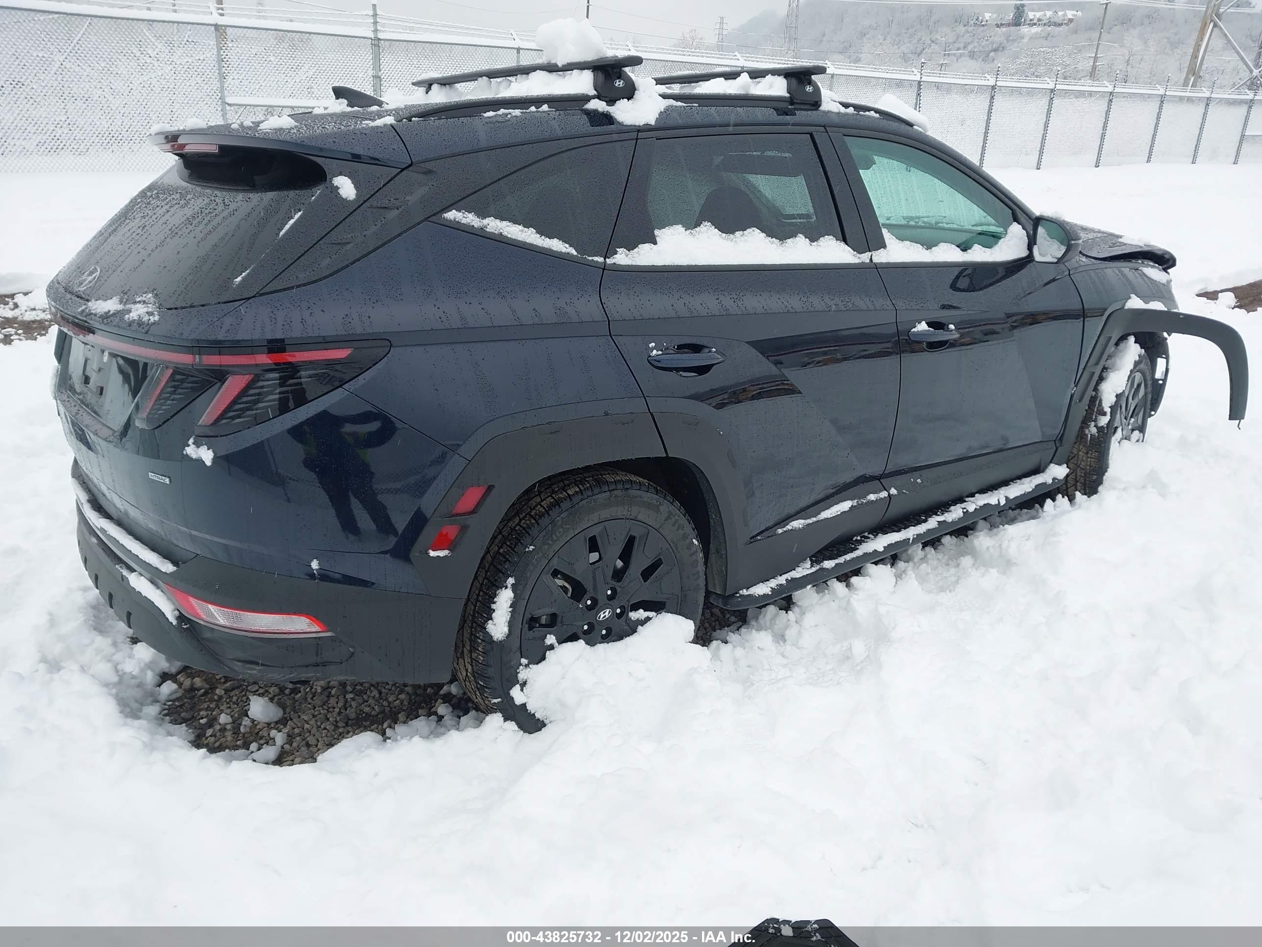 HYUNDAI TUCSON image 4