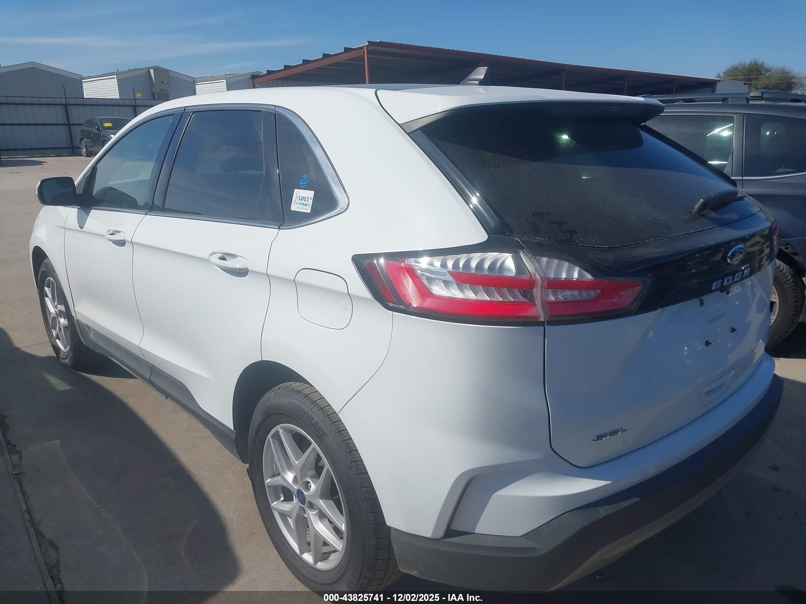 FORD EDGE image 3