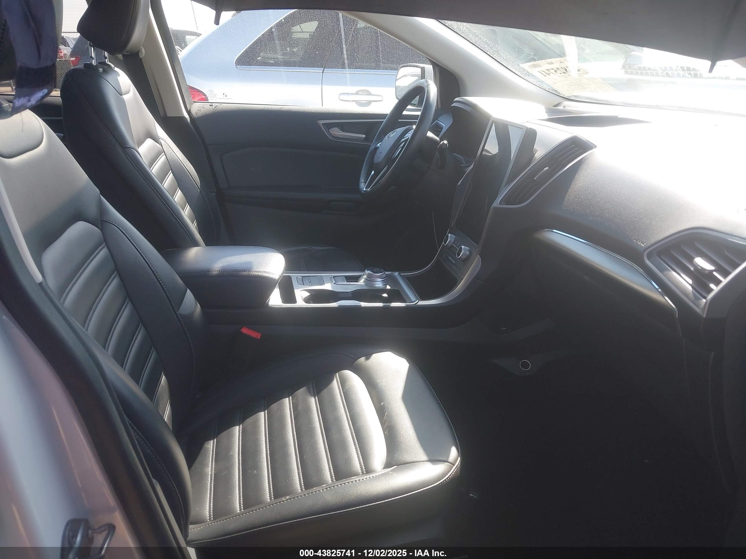FORD EDGE image 5