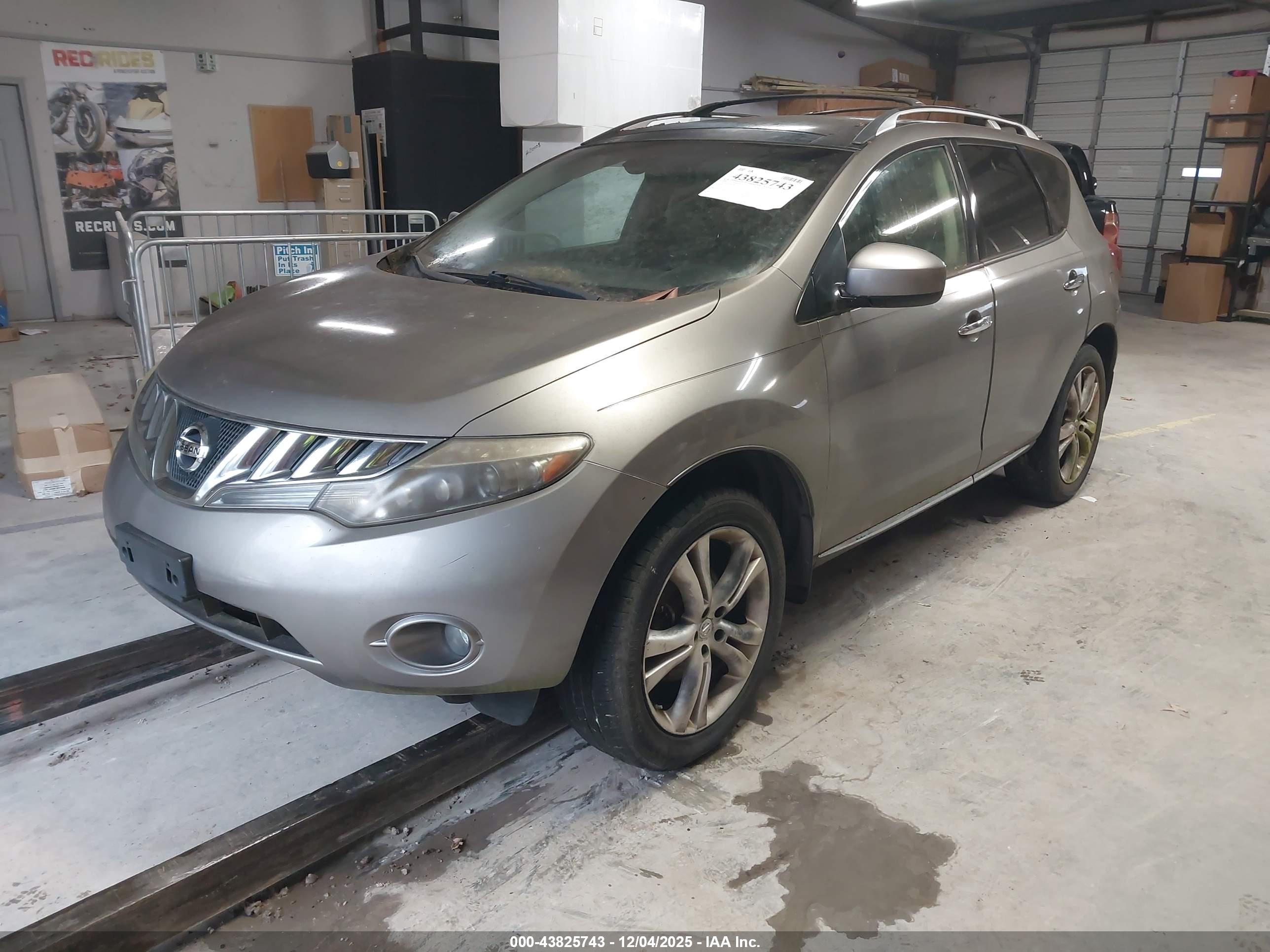NISSAN MURANO image 2
