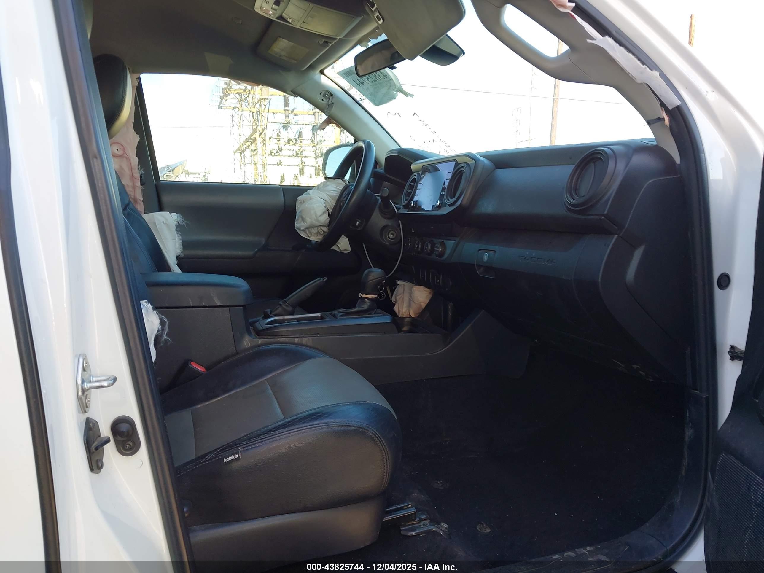 TOYOTA TACOMA image 5