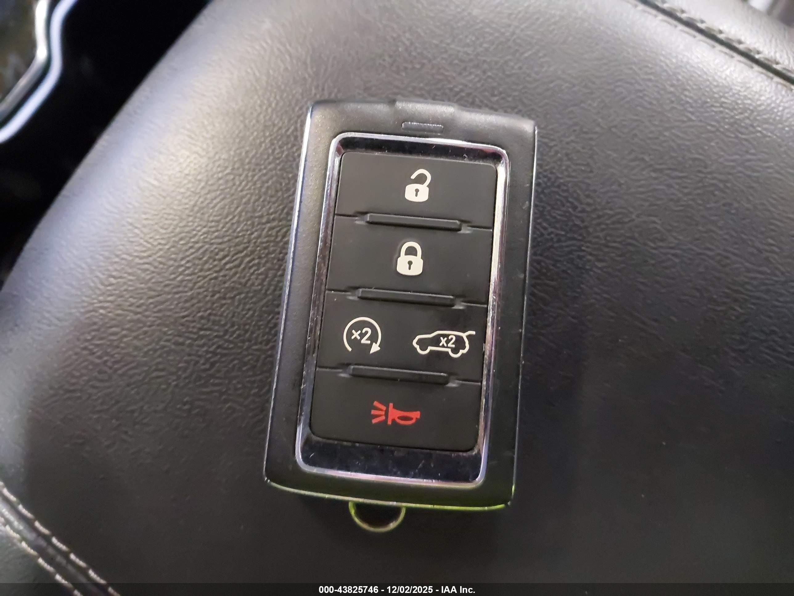 JEEP GRAND image 11