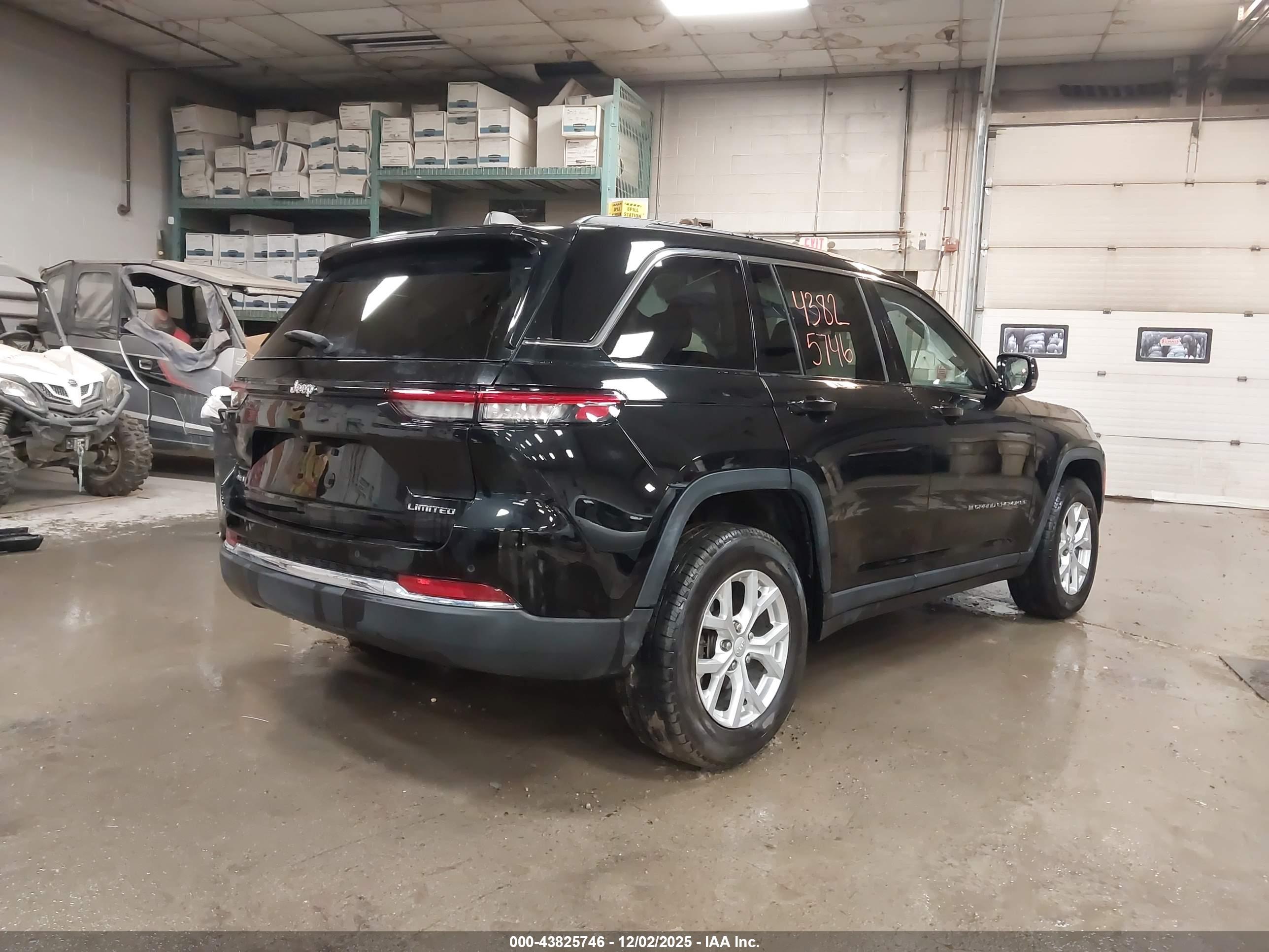 JEEP GRAND image 4