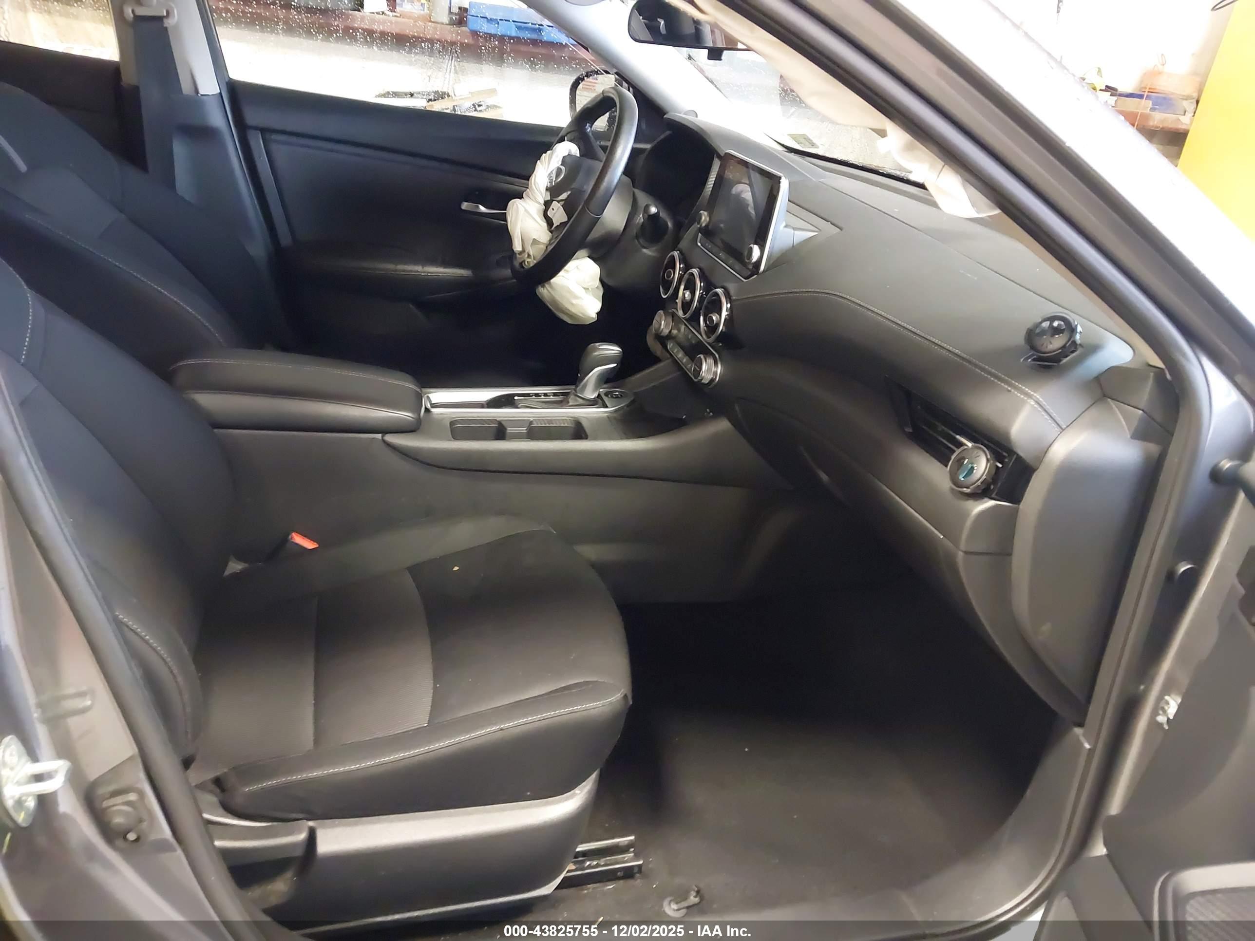 NISSAN SENTRA image 5